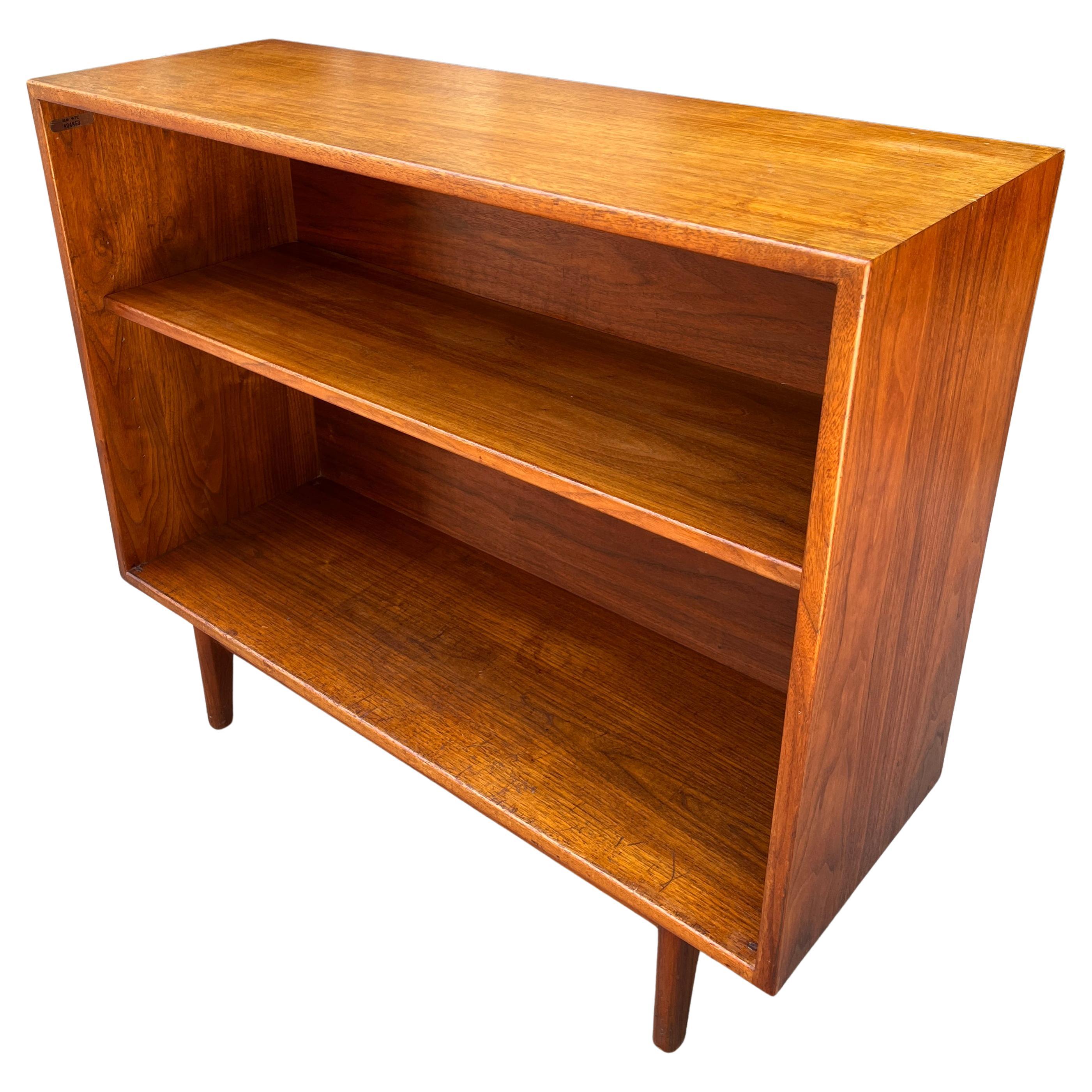 Midcentury Jens Risom Walnut Bookcase 5