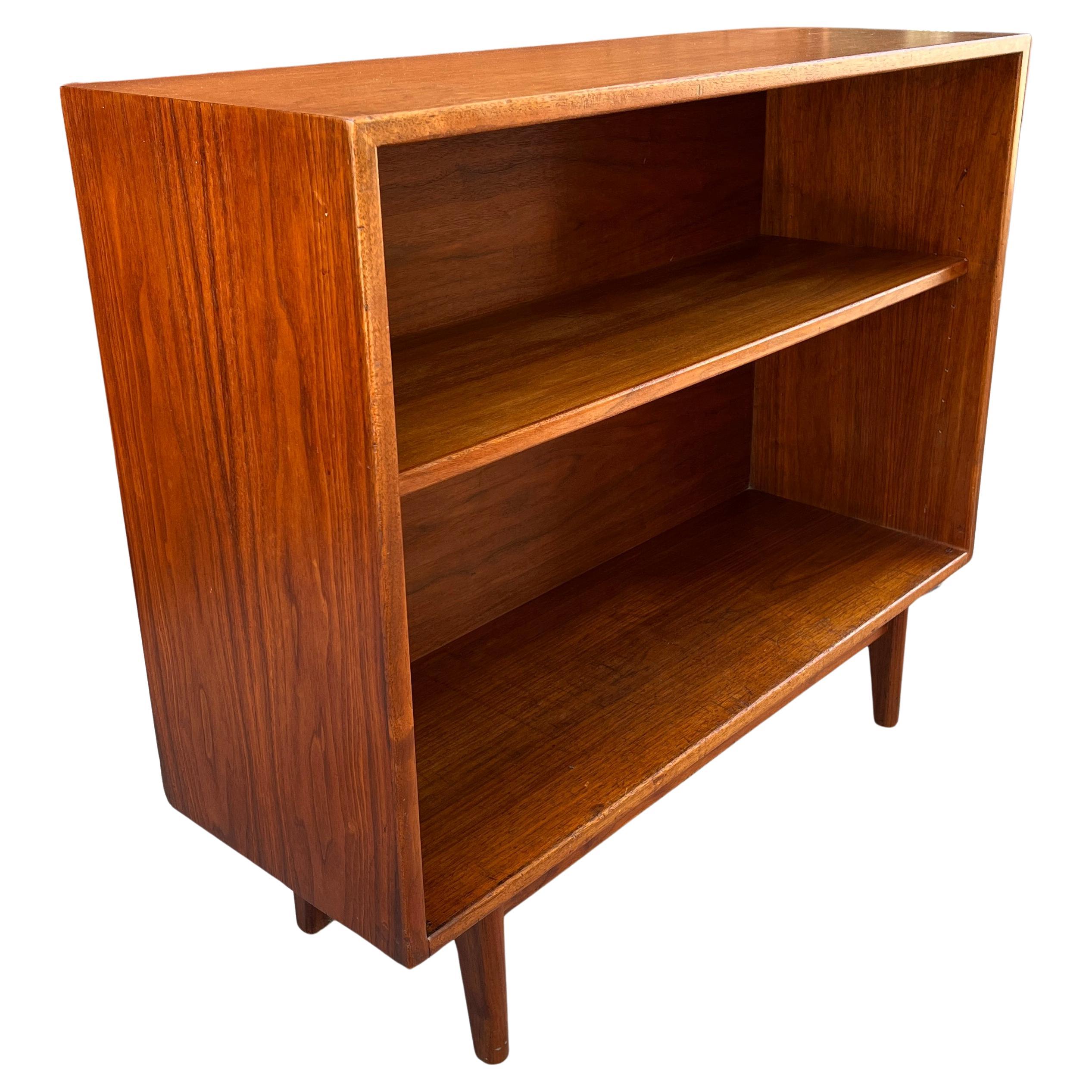 Midcentury Jens Risom Walnut Bookcase 1
