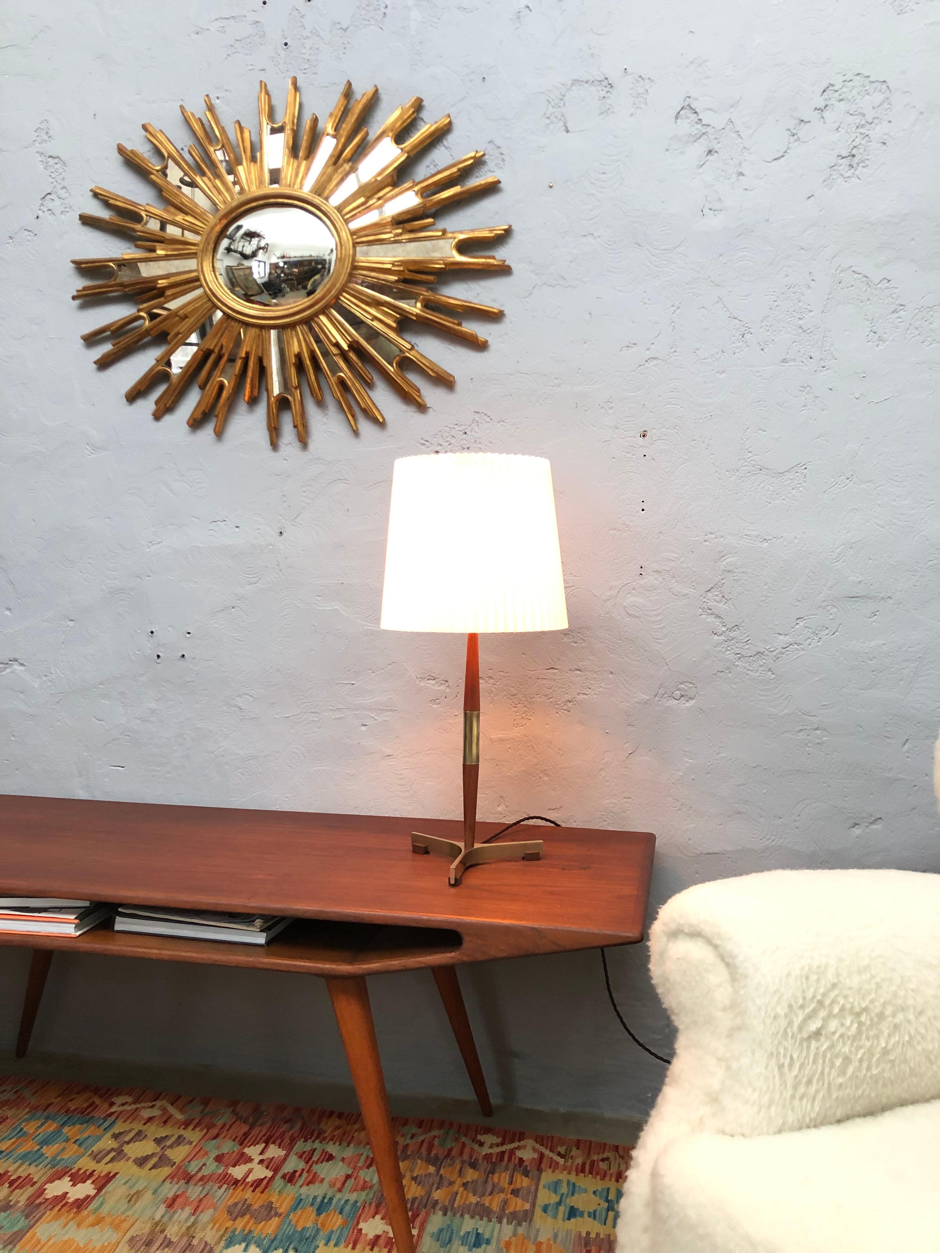 Mid-Century Modern Midcentury Jo Hammerborg President Table Lamp for Fog & Mørup in Teak and Brass For Sale