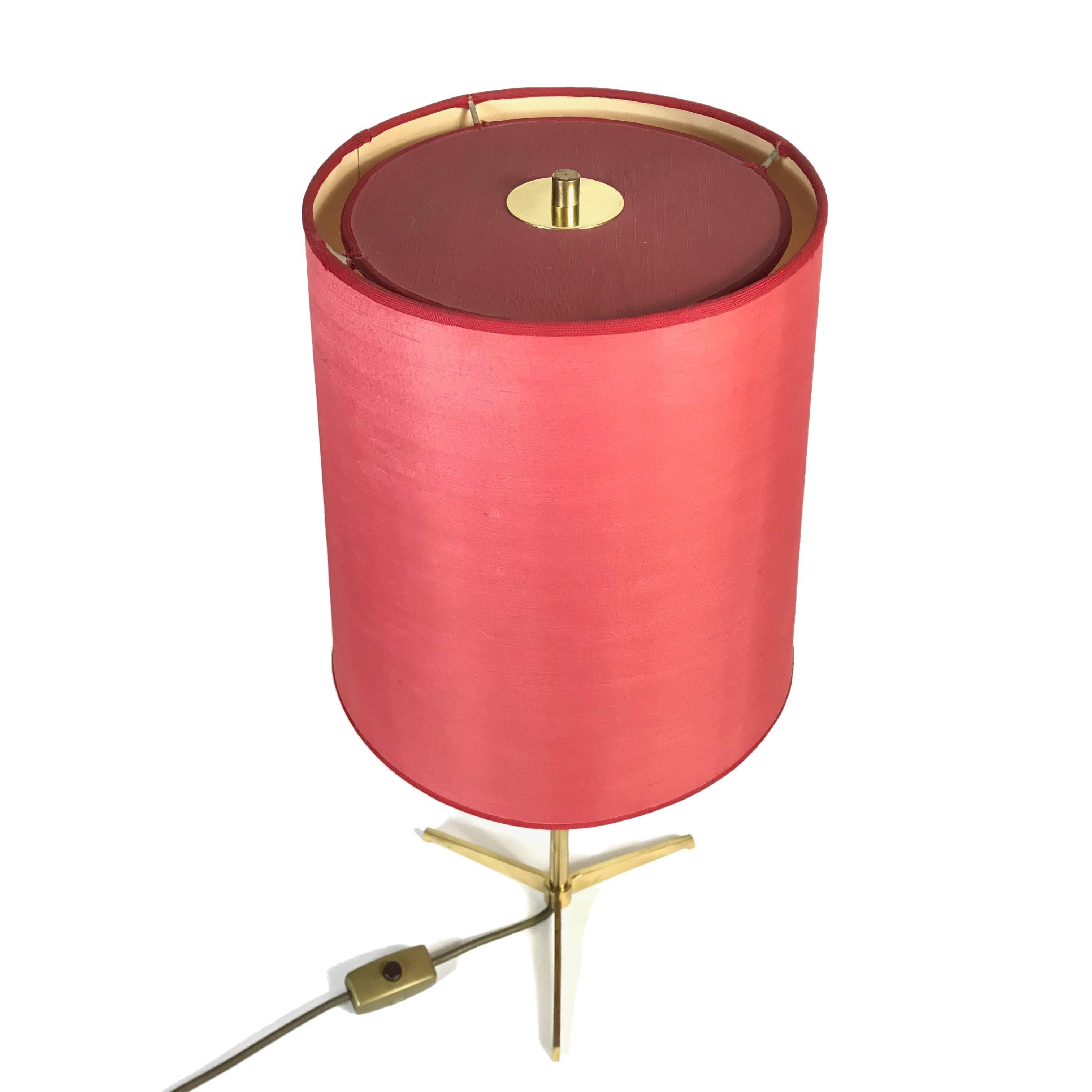 Mid-Century Modern Midcentury J.T. Kalmar Brass Tripod Table Lamp, Red Shade, 1950s, Austria