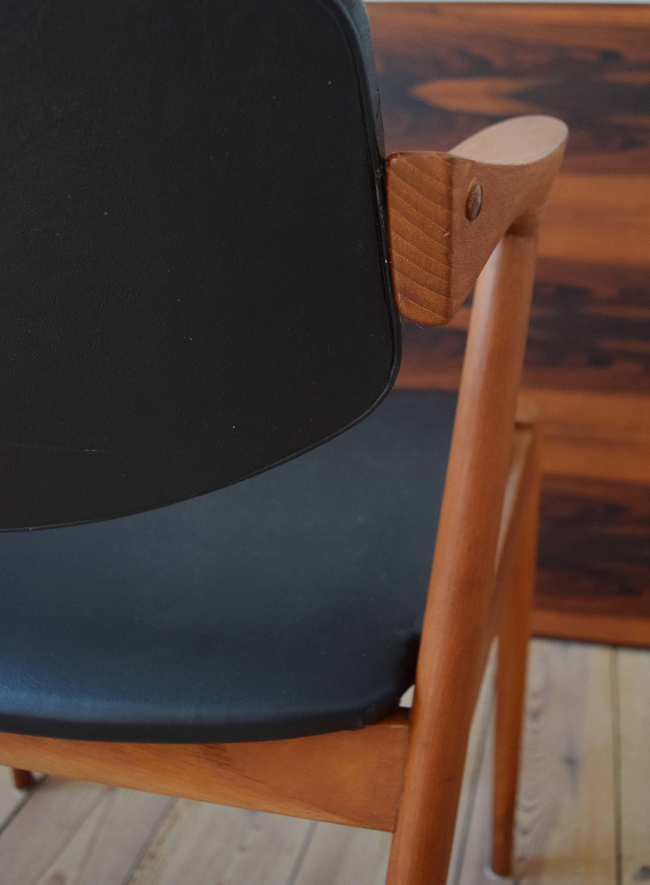 Midcentury Kai Kristiansen Model 42 Teak Dining Chair For Sale 1