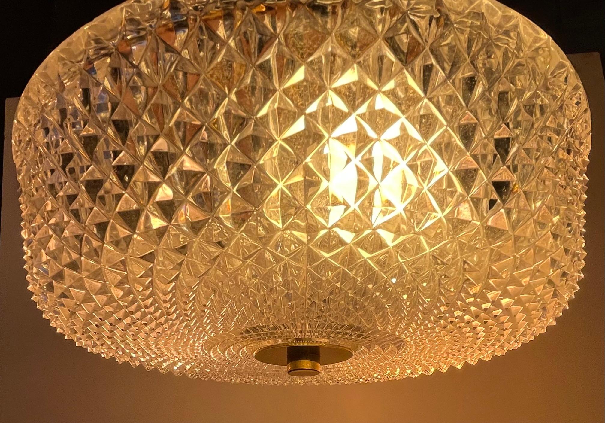 Czech Midcentury Kamenicky Senov Pendant Chandelier in Crystal Glass & Brass, 1960s For Sale