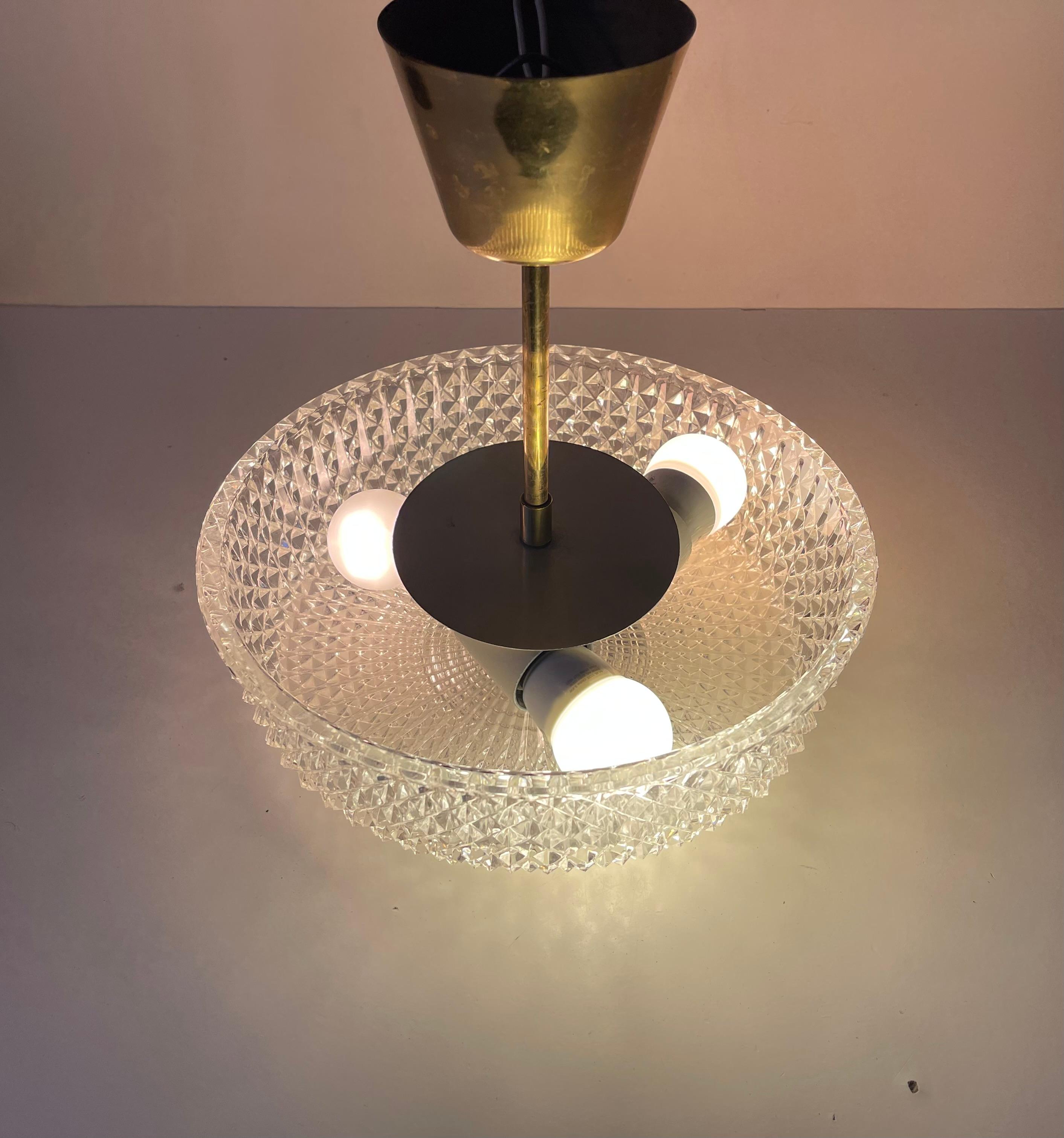 Midcentury Kamenicky Senov Pendant Chandelier in Crystal Glass & Brass, 1960s For Sale 1
