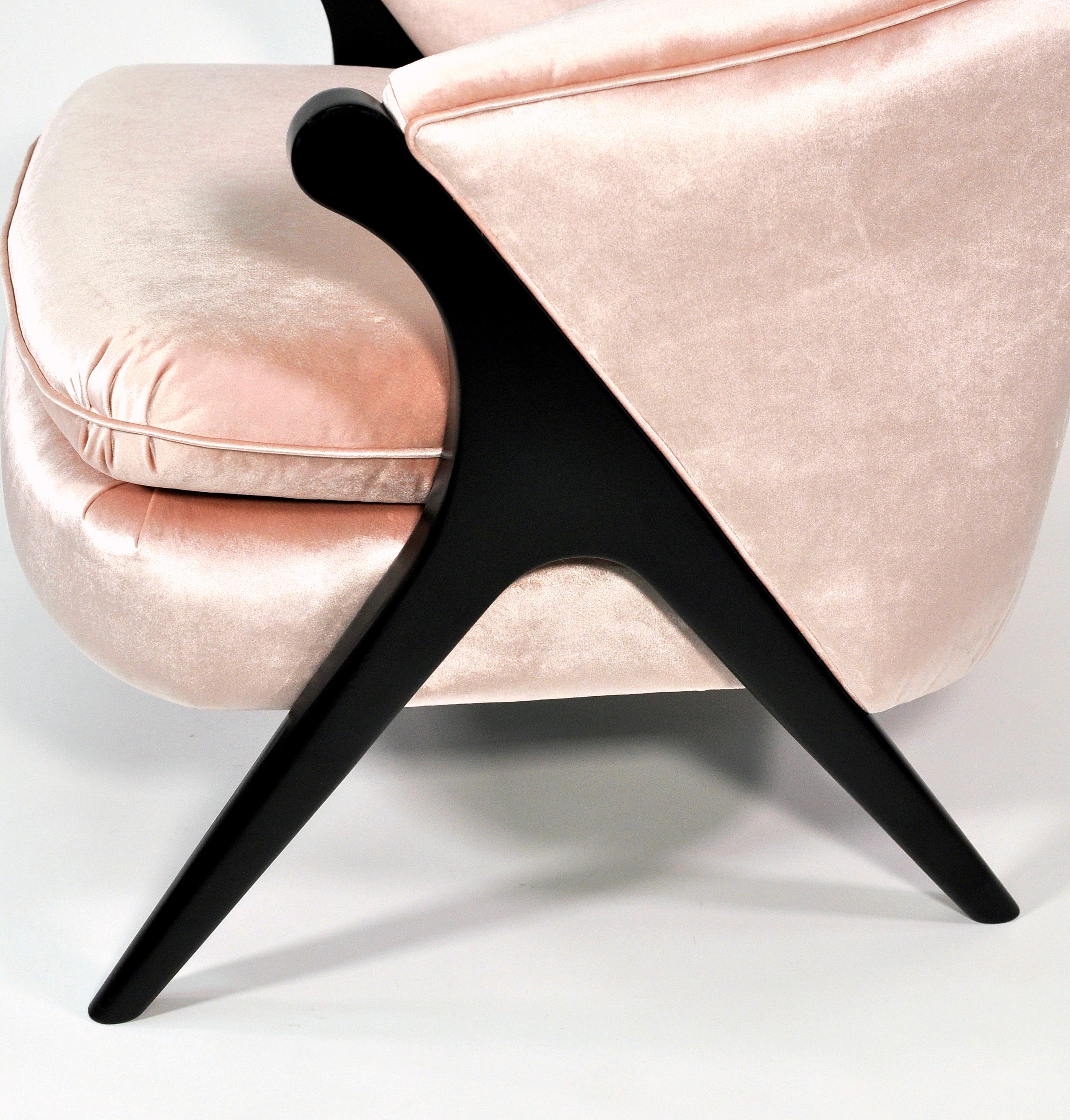 Mid-Century Karpen Style Pink Velvet Lounge Chair, 1970s 2