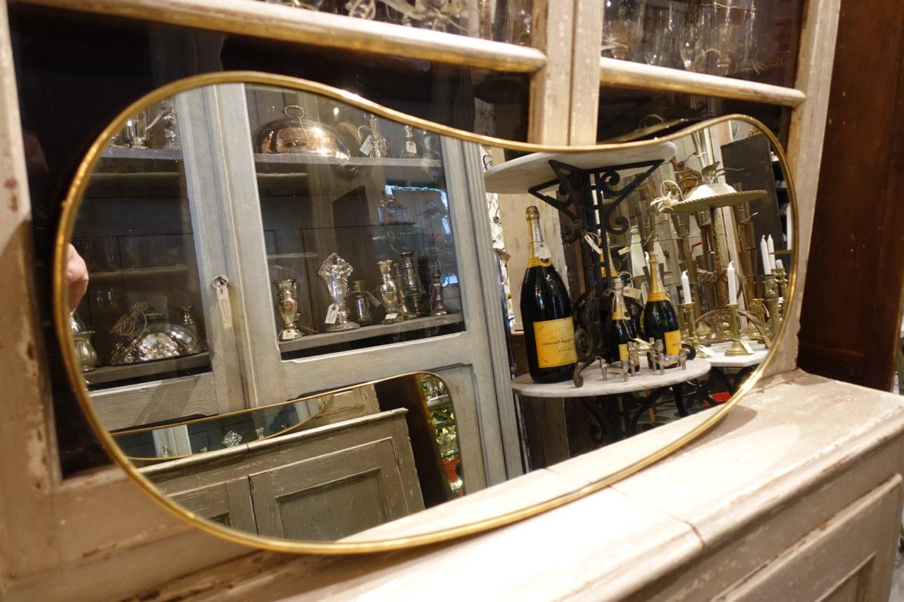 kidney shaped mirror