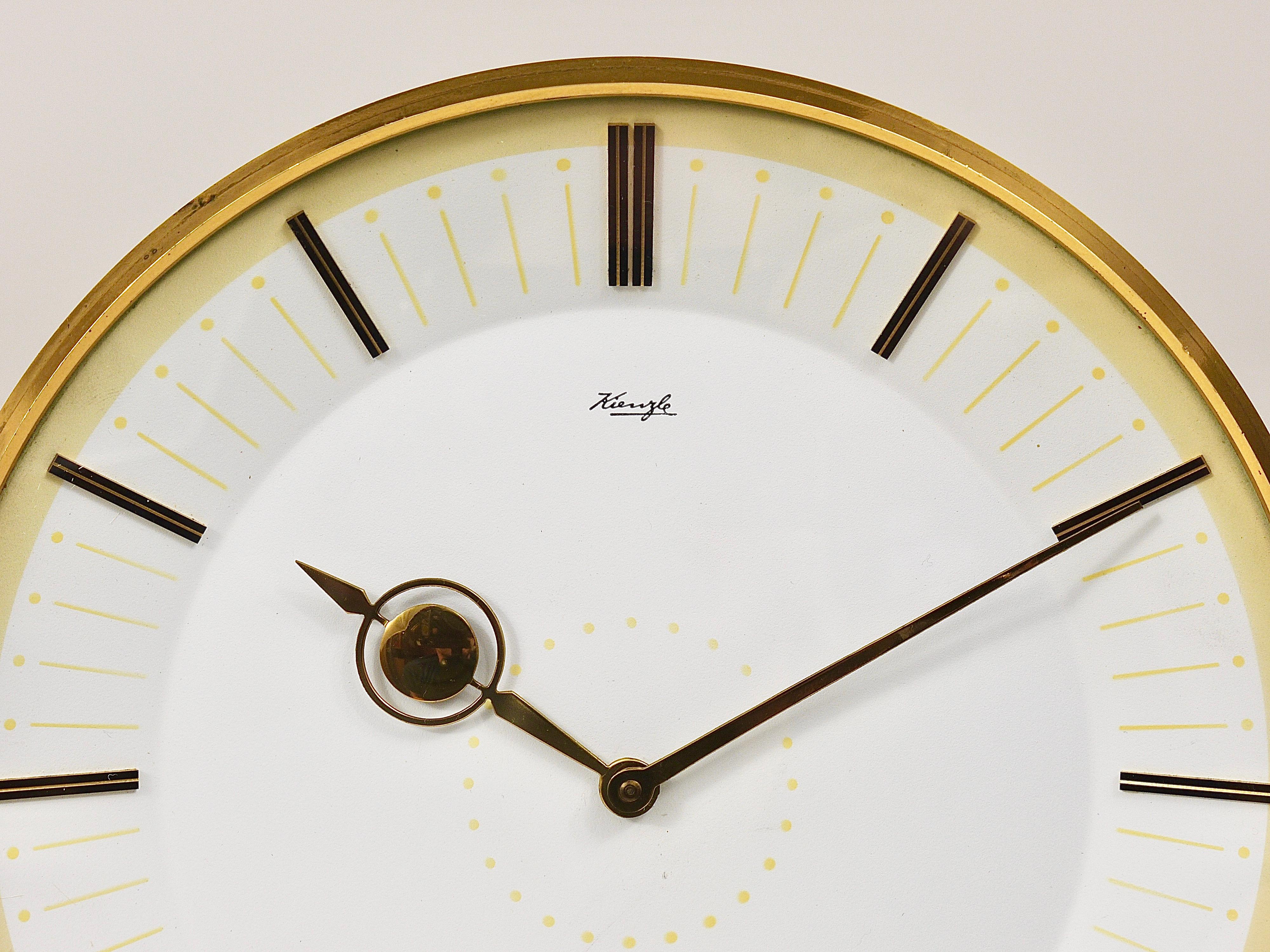 Midcentury Kienzle Brass Table Clock, Heinrich Moeller Style, Germany, 1950s For Sale 7