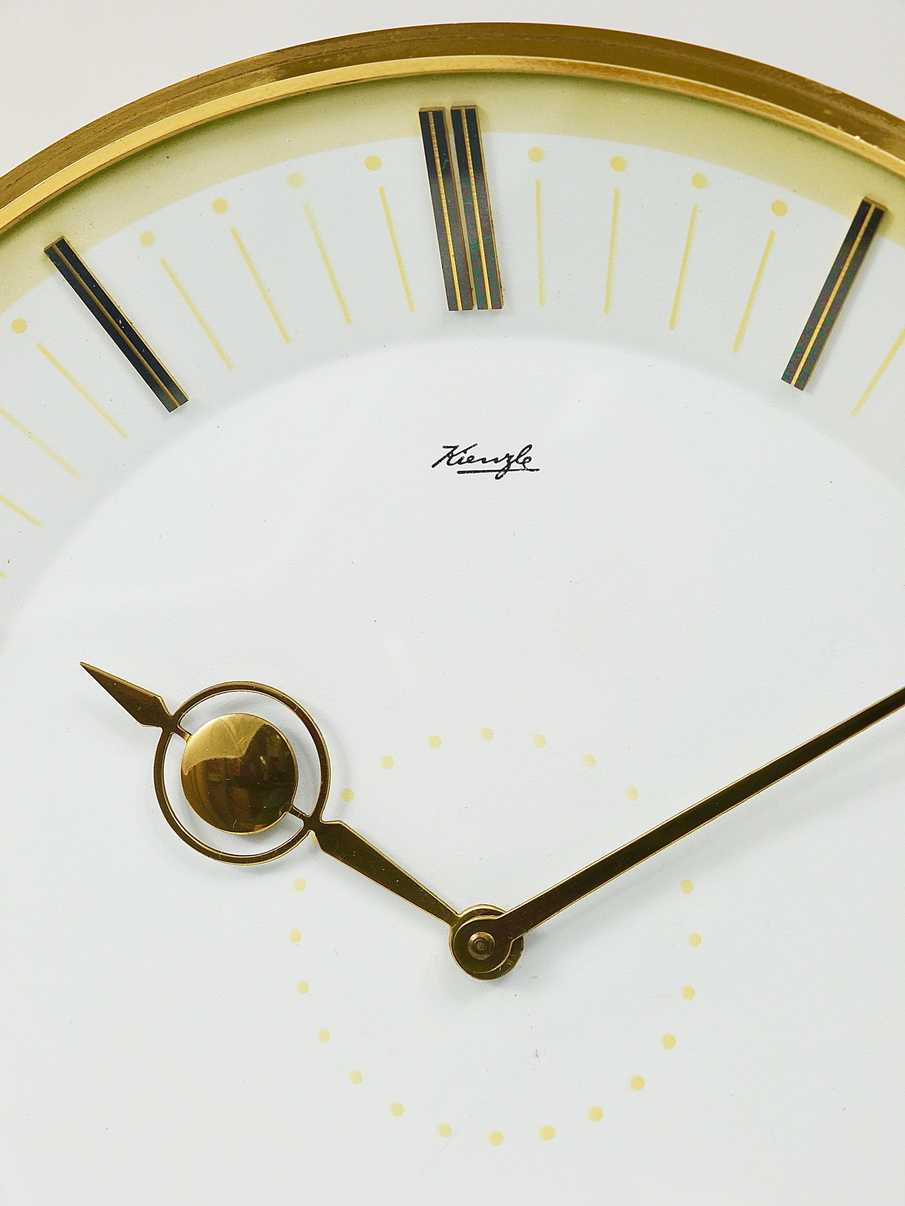Midcentury Kienzle Brass Table Clock, Heinrich Moeller Style, Germany, 1950s For Sale 2