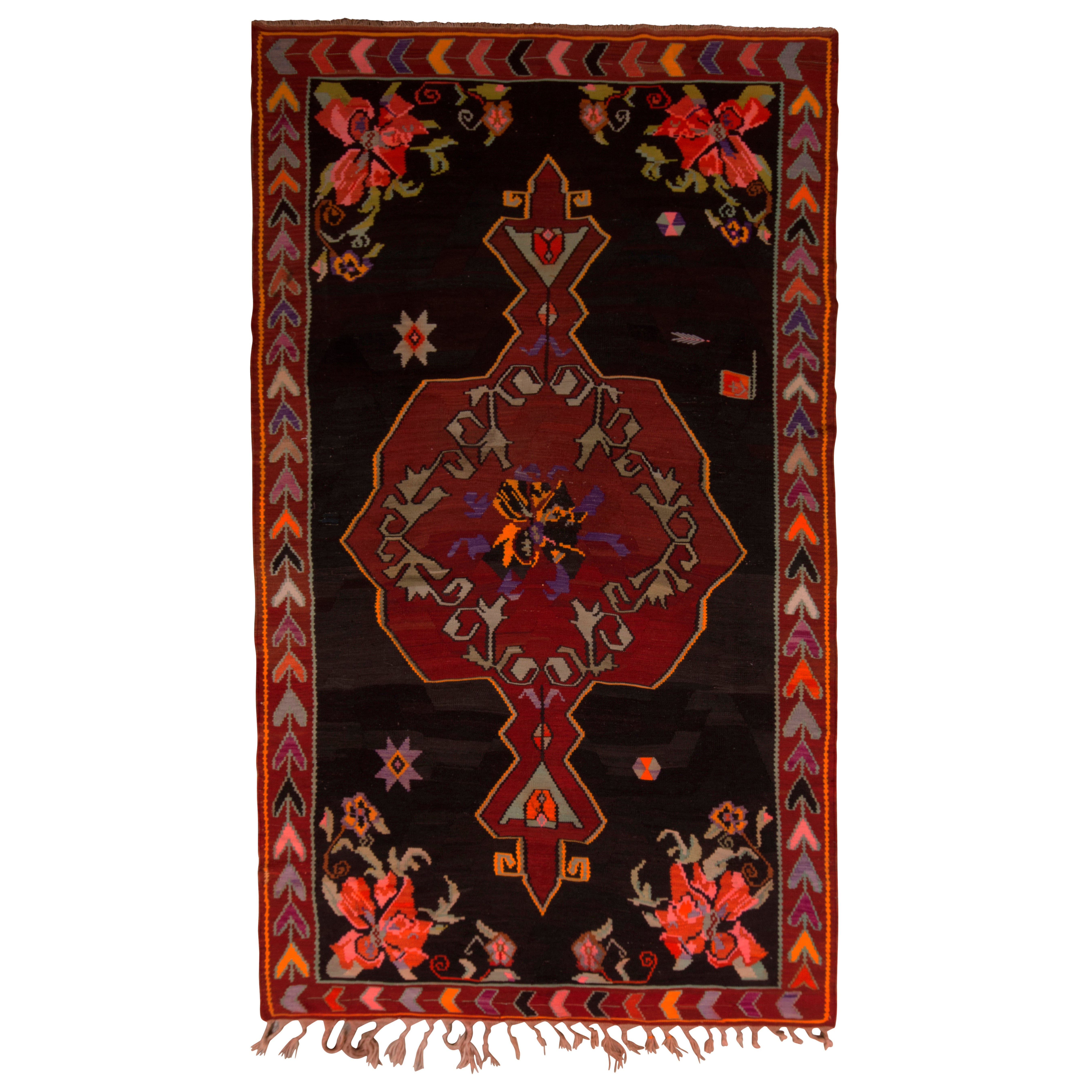 Midcentury Kilim Rug Black Red Floral Turkish Wool Flat-Weave von Rug & Kilim