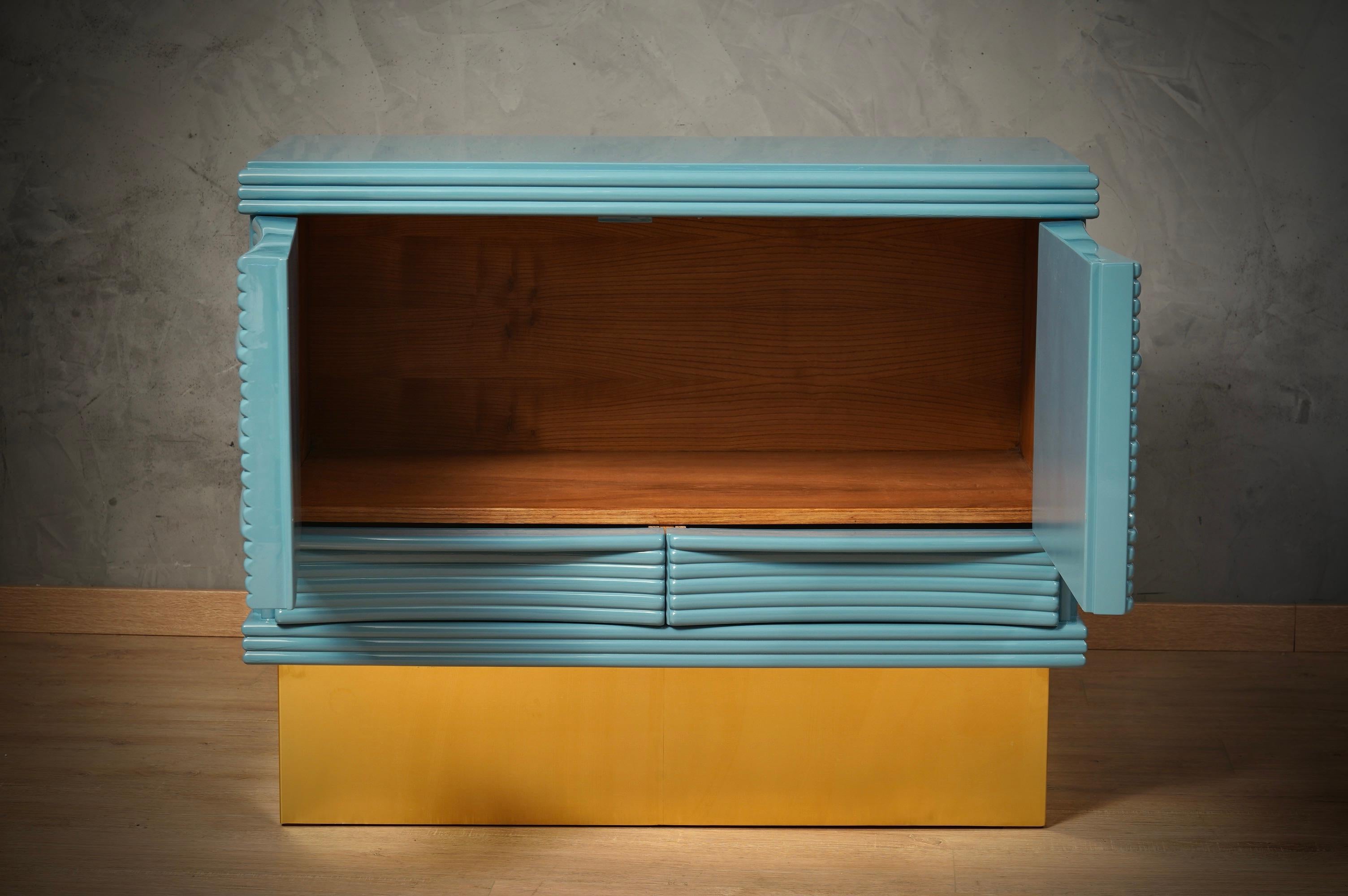 Italian MidCentury KittiWake Color and Brass Dry Bar Credenze Buffet Sideboard, 1980 For Sale