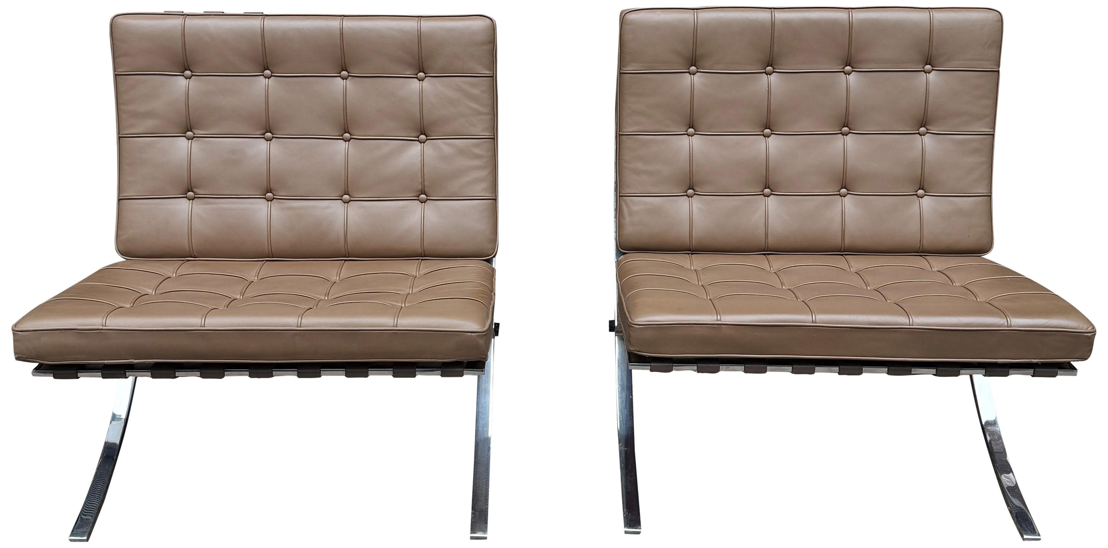 Chaise Barcelona du milieu du siècle de Knoll en acier inoxydable de commande spéciale en vente 5