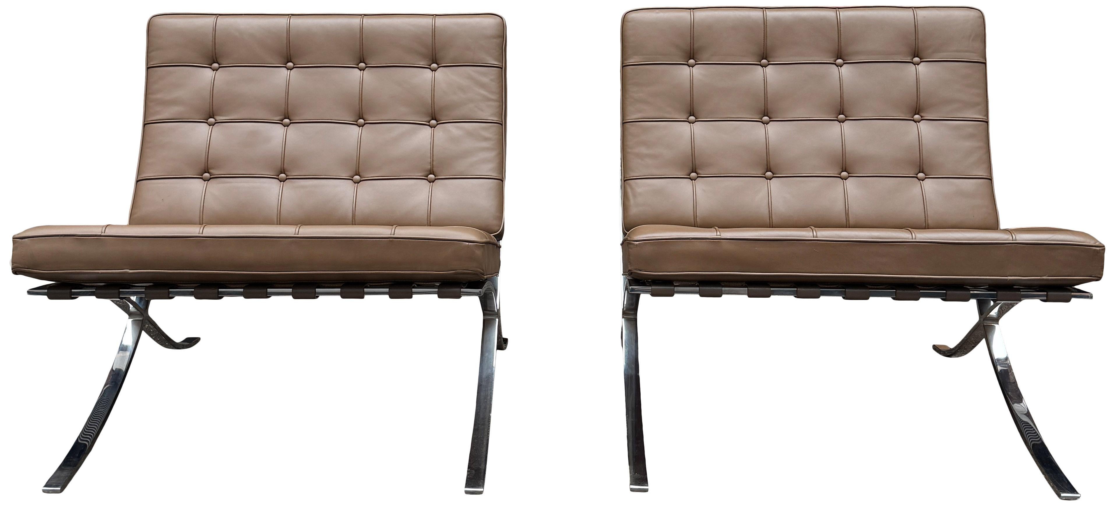 Chaise Barcelona du milieu du siècle de Knoll en acier inoxydable de commande spéciale en vente 6