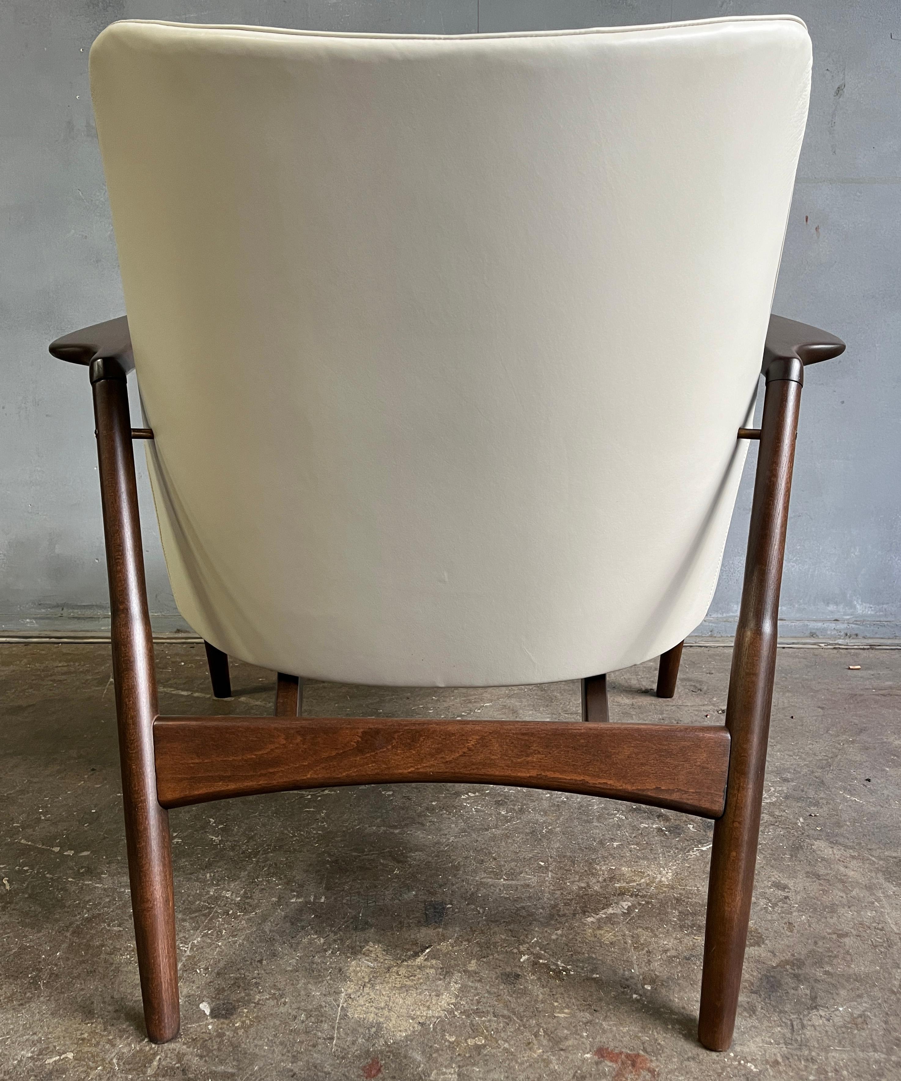 Midcentury Kofod Larsen Lounge Chairs Pair For Sale 4