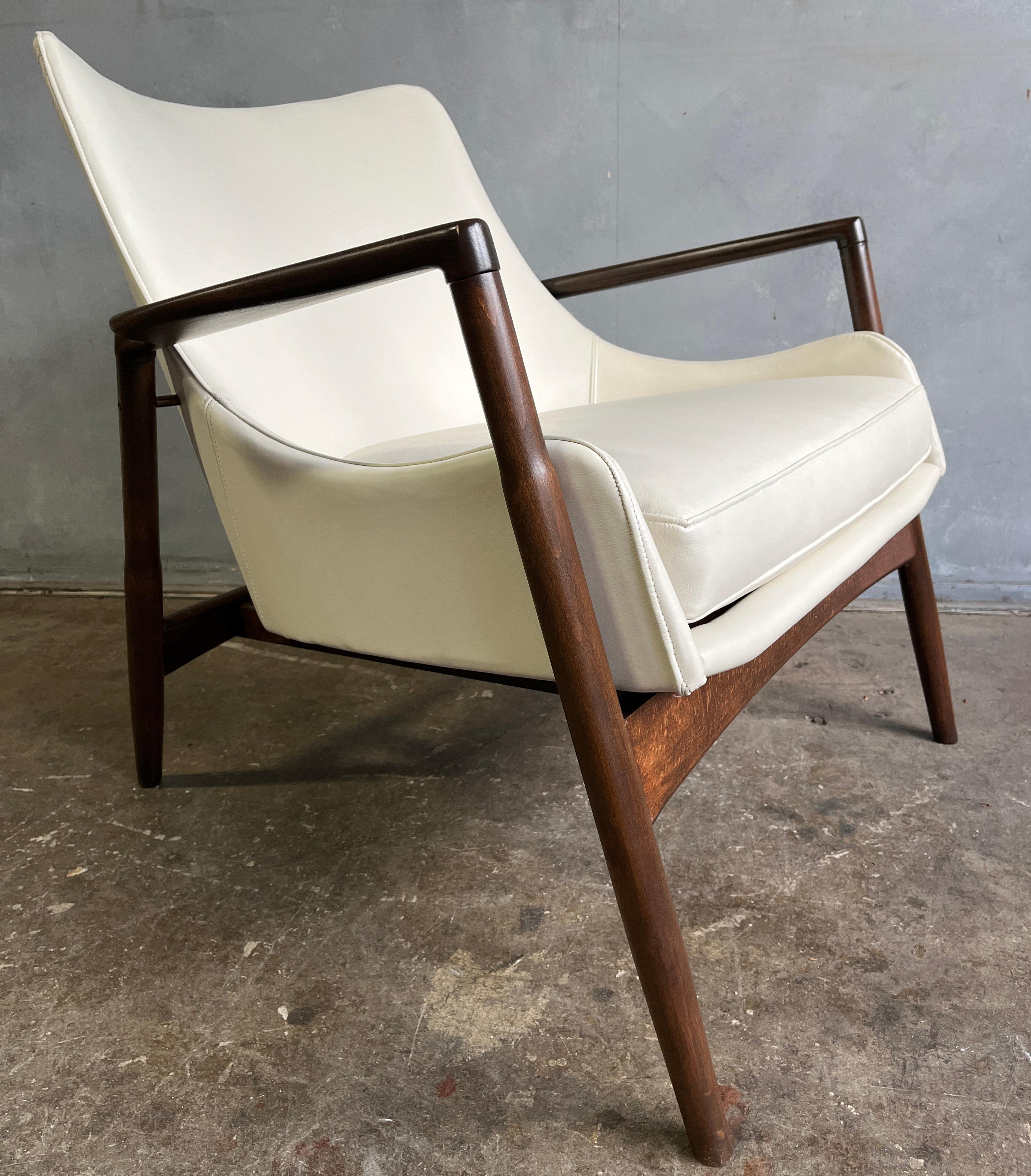 Midcentury Kofod Larsen Lounge Chairs Pair For Sale 6