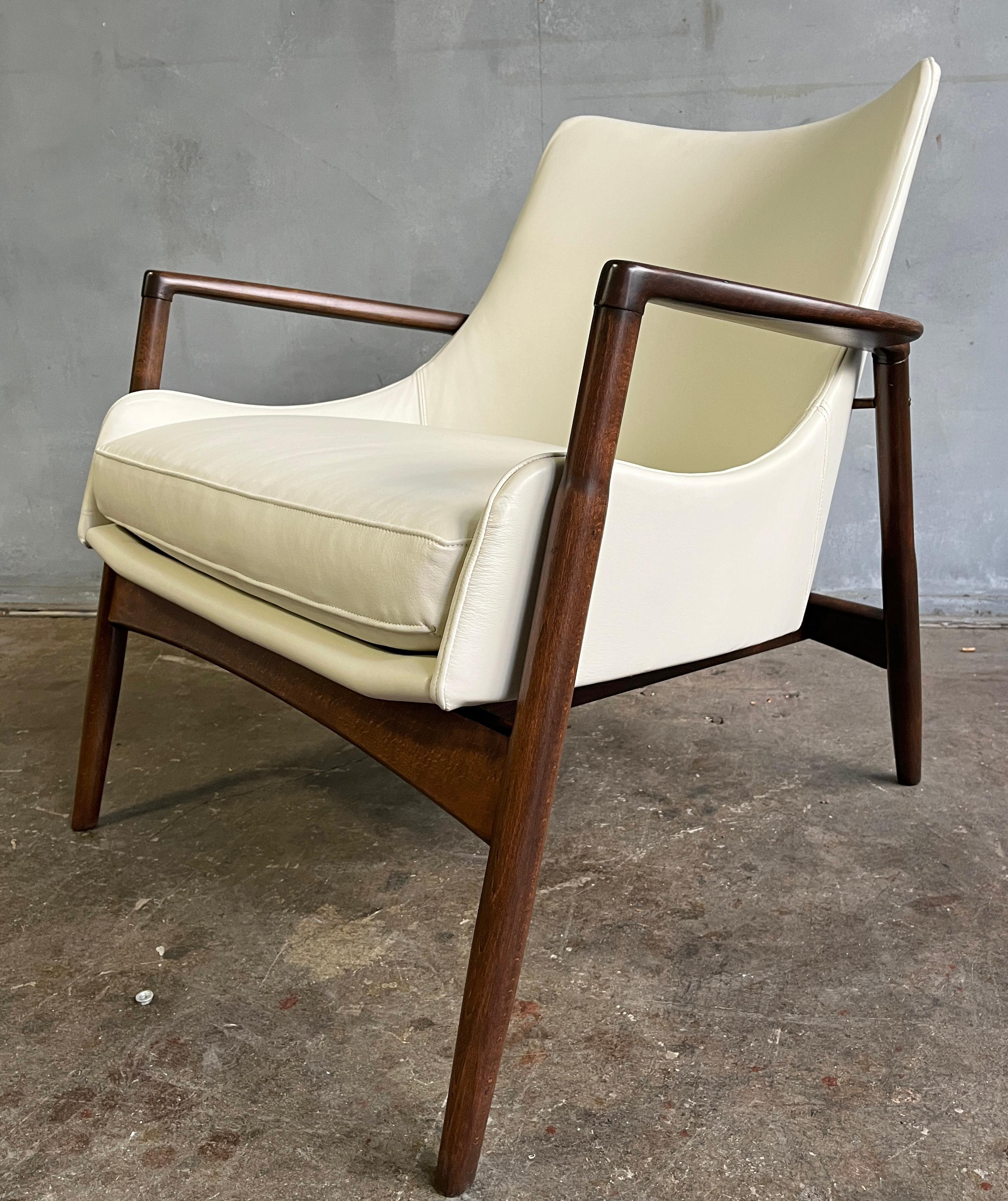 20th Century Midcentury Kofod Larsen Lounge Chairs Pair For Sale