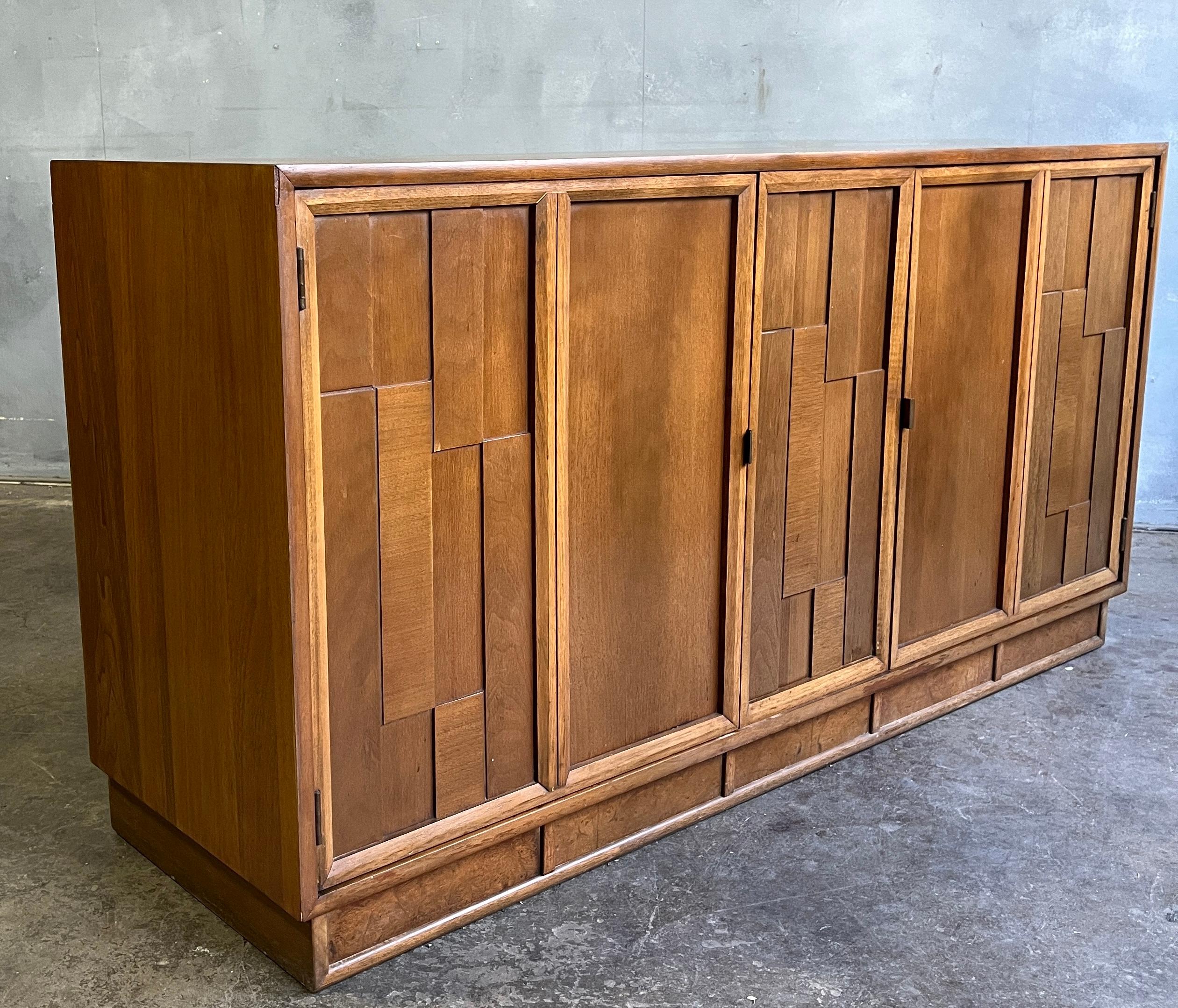 Midcentury Kroehler Patchwork Credenza In Good Condition In BROOKLYN, NY