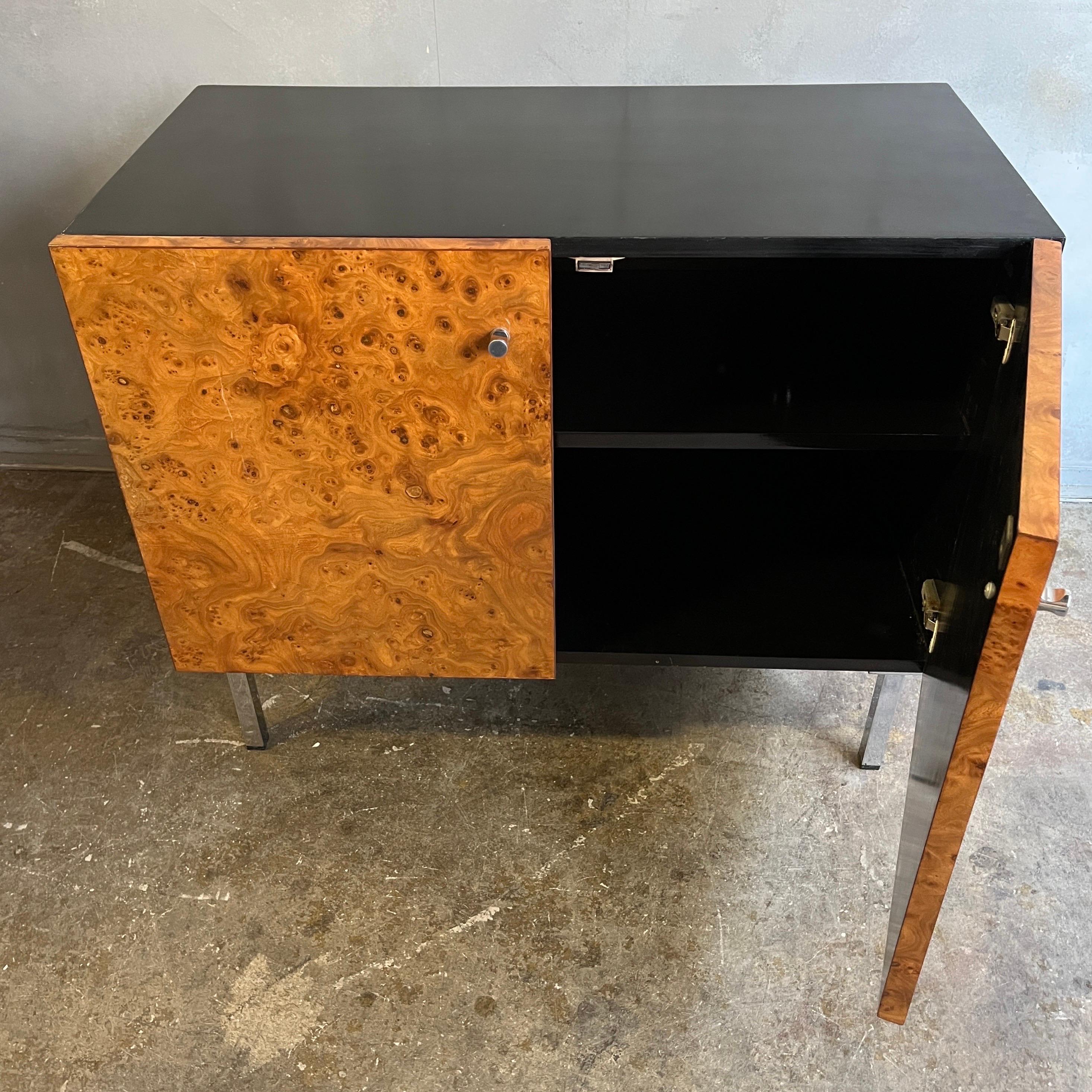 20th Century Midcentury lacquered Credenza or Cabinet in Burl Wood