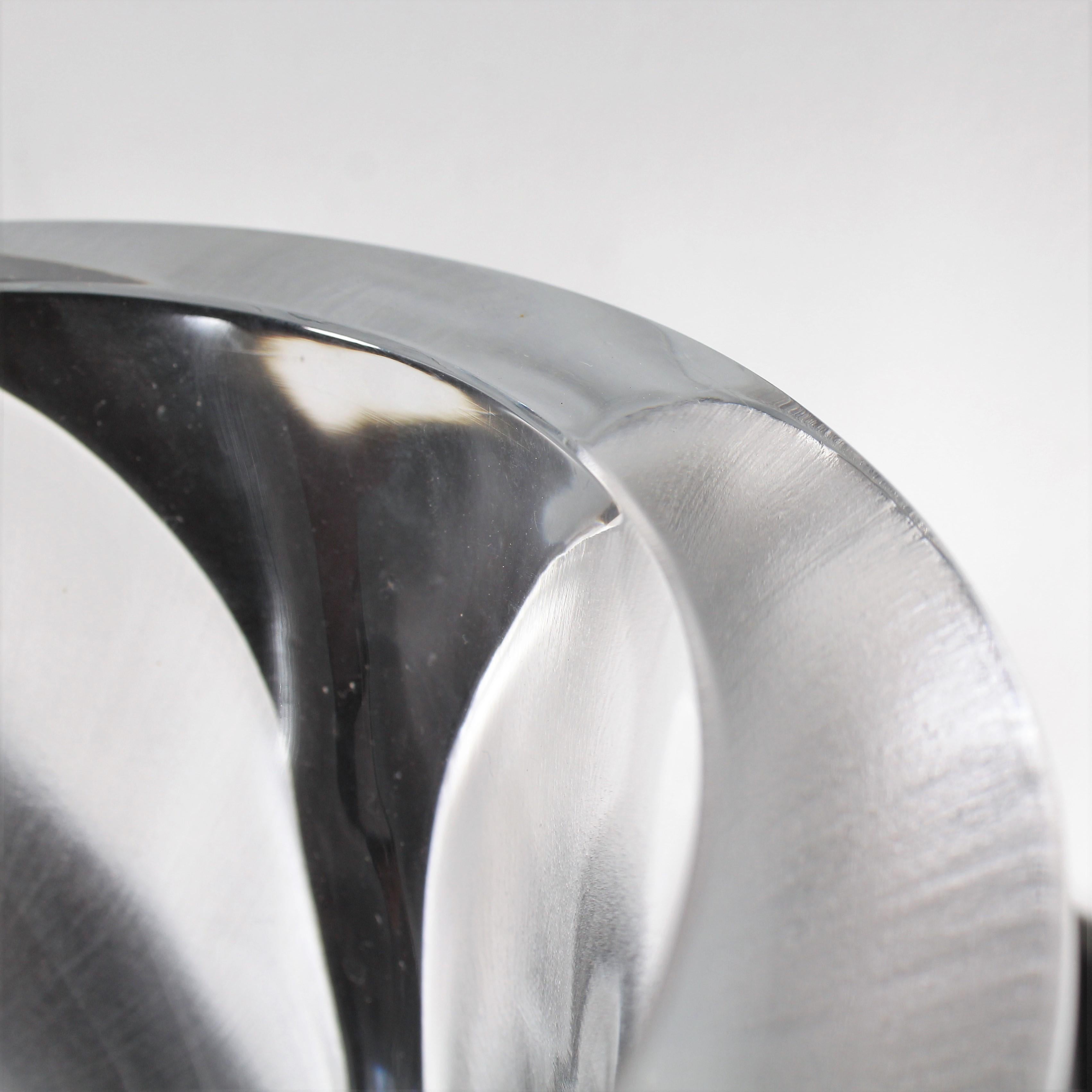 Midcentury Lalique Ingrid Vase in Clear Crystal, France, 1960s 2
