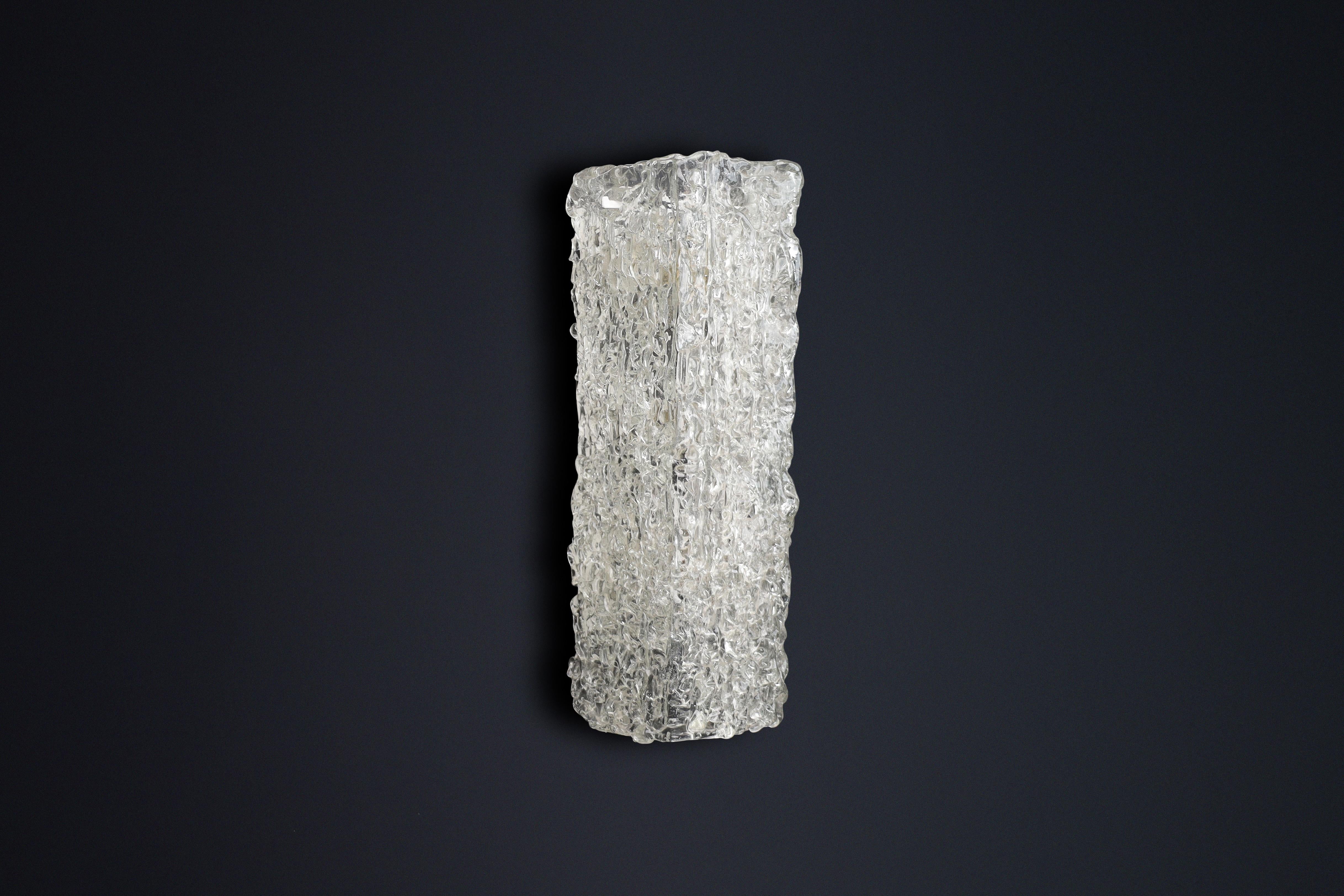 Autrichien Grandes appliques en verre d'art du milieu du siècle, Autriche, années 1950 en vente