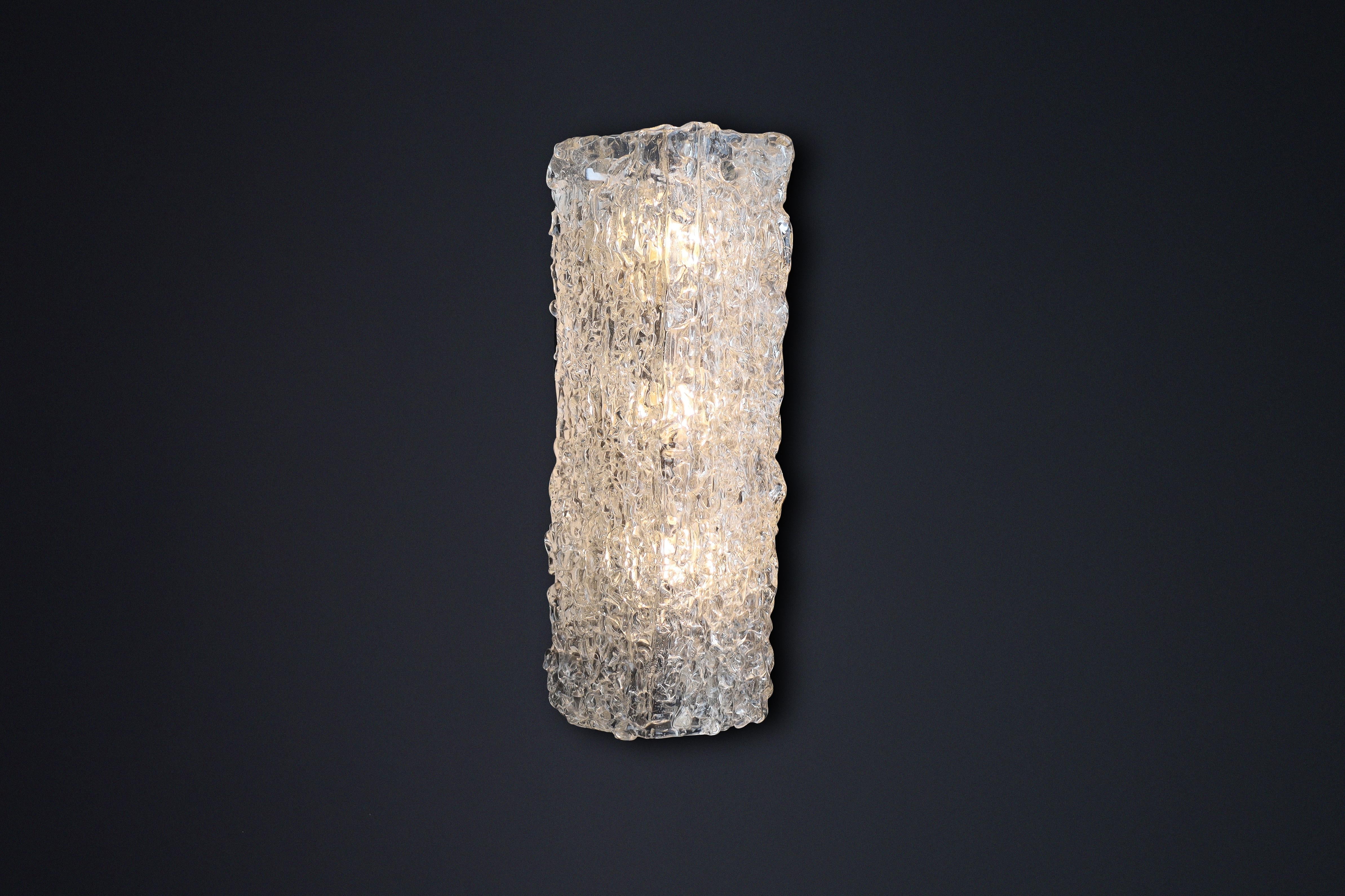 20ième siècle Grandes appliques en verre d'art du milieu du siècle, Autriche, années 1950 en vente