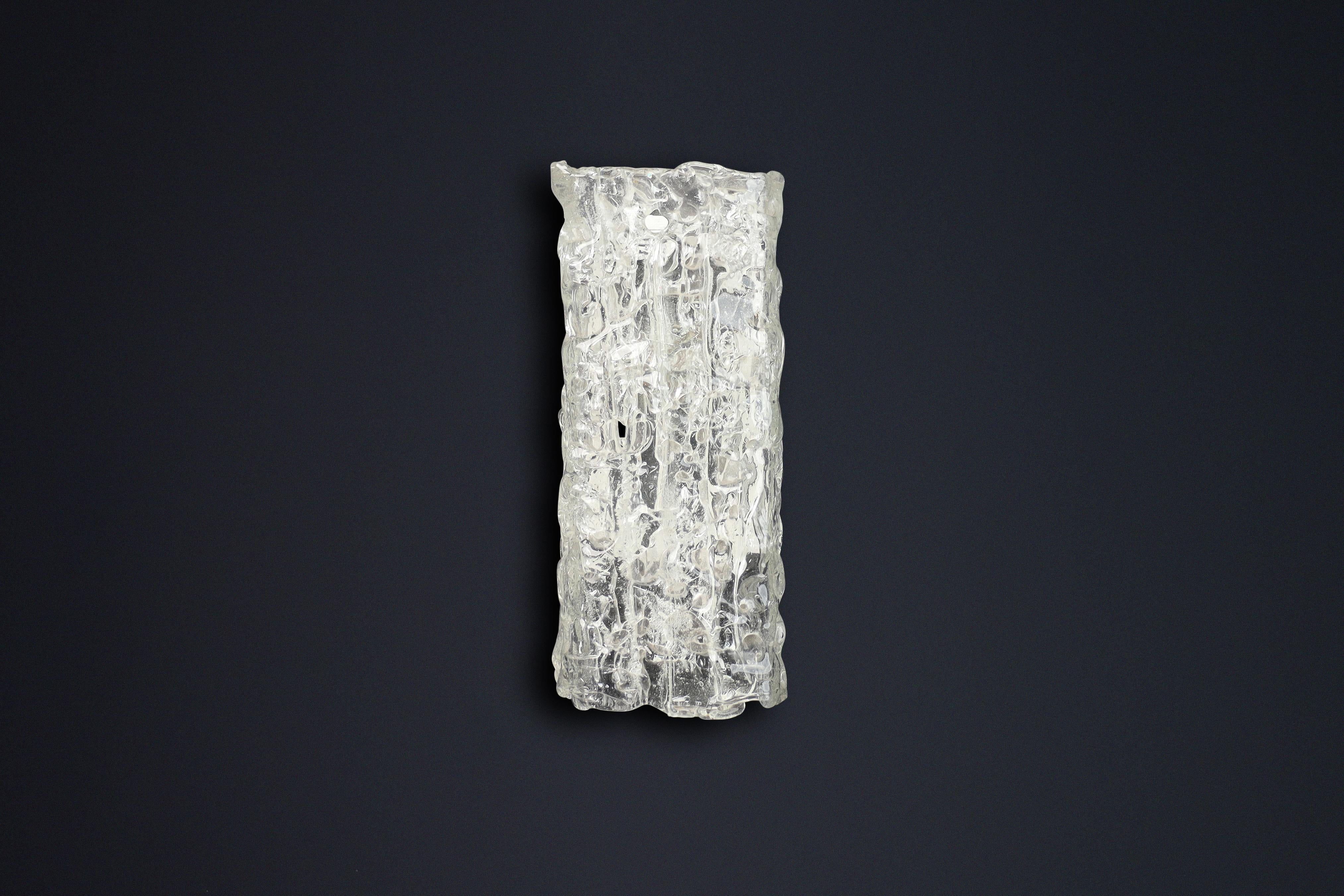 Métal Grandes appliques en verre d'art du milieu du siècle, Autriche, années 1950 en vente