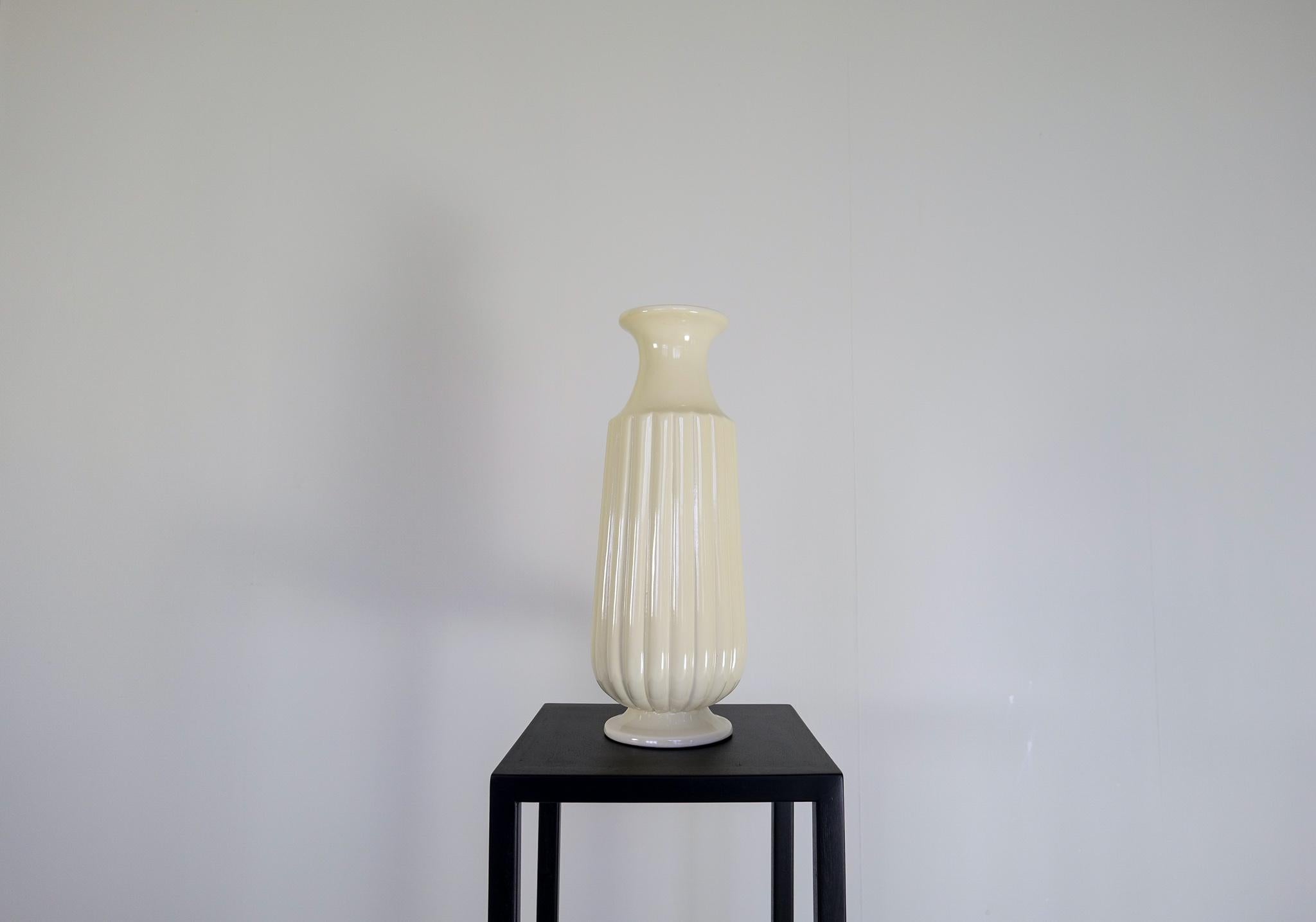 Bauhaus Midcentury Modern Ceramic Floor Vase Bo Fajans Ewald Dahlskog, Sweden, 1940s