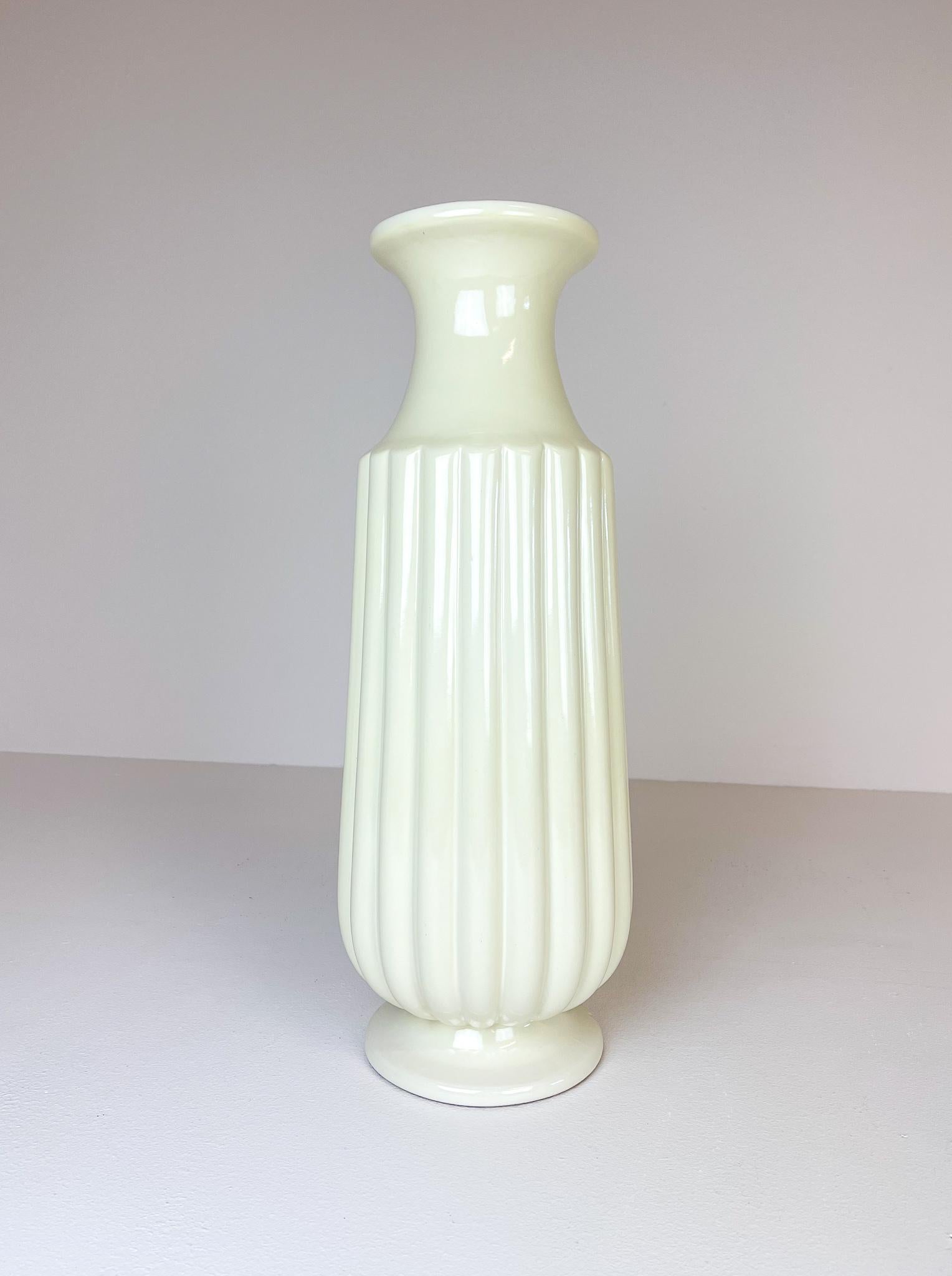 Midcentury Large Ceramic Floor Vase Bo Fajans Ewald Dahlskog, Sweden, 1940s In Good Condition In Hillringsberg, SE