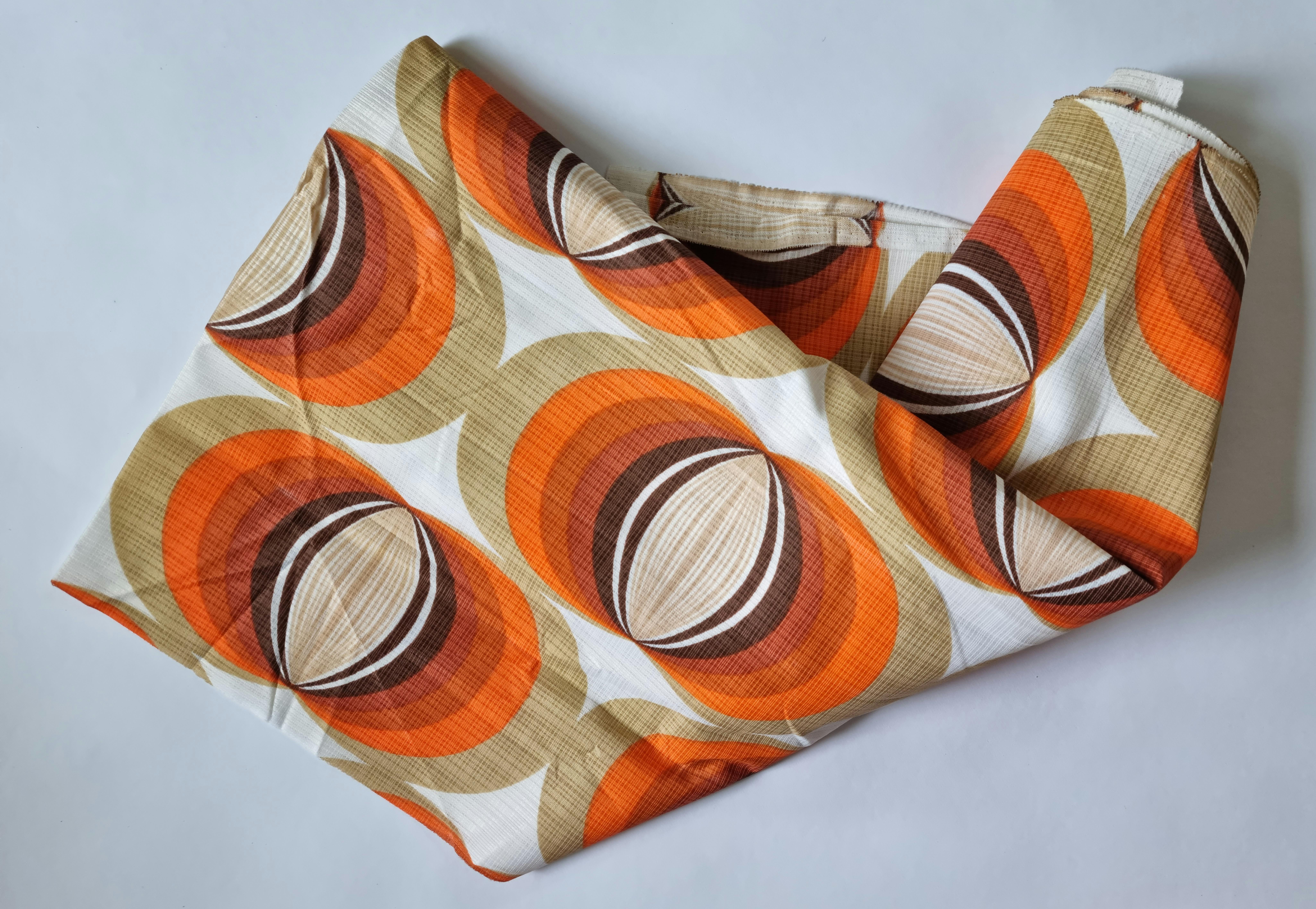 Großer Stoff, Stoff oder Textil aus der Mitte des Jahrhunderts im Stil von Panton Verner, 1960er Jahre im Angebot 1