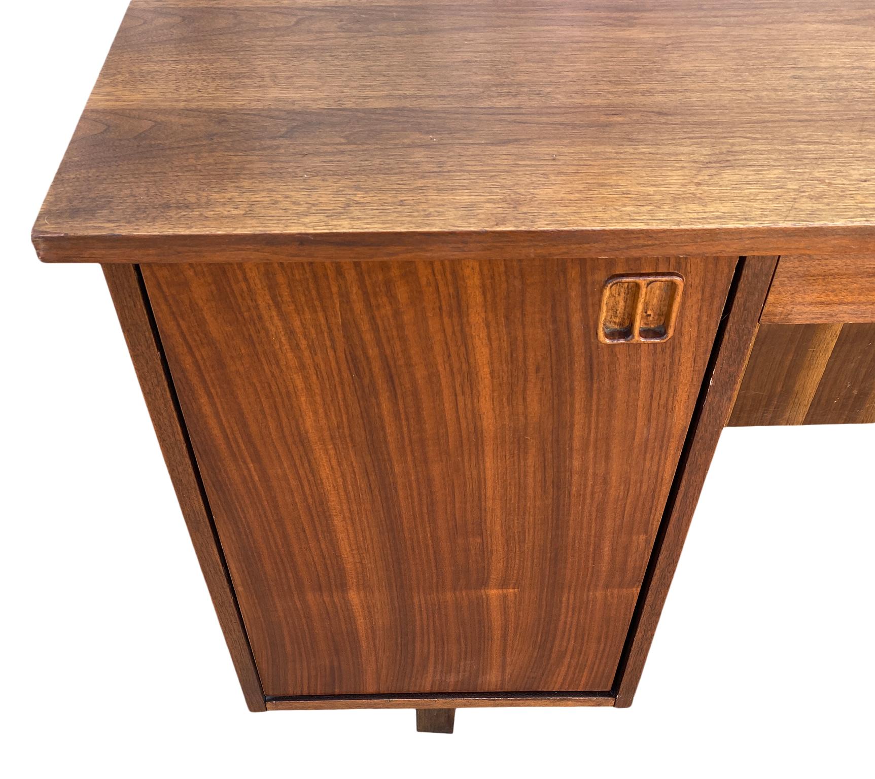 Midcentury Large Danish Modern Teak Kneehole Desk 4 Drawers 1 Cabinet 1