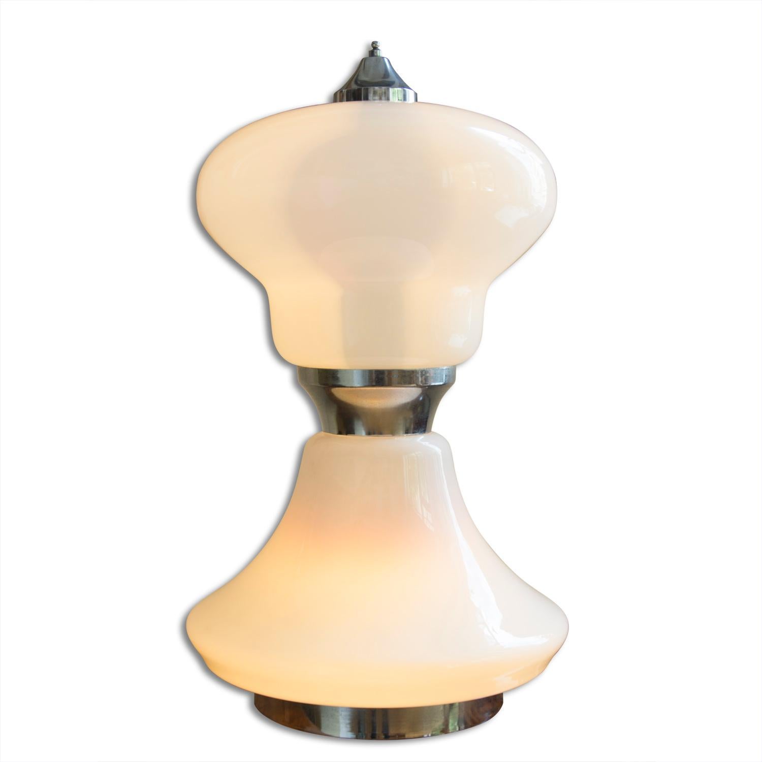 Midcentury Large Italian Milky Glass Table Lamp, 1960s For Sale 3