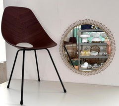 Großer runder Sunburst-Wandspiegel mit goldenem Metall-Looping-Rahmen aus der Jahrhundertmitte, 1970er Jahre