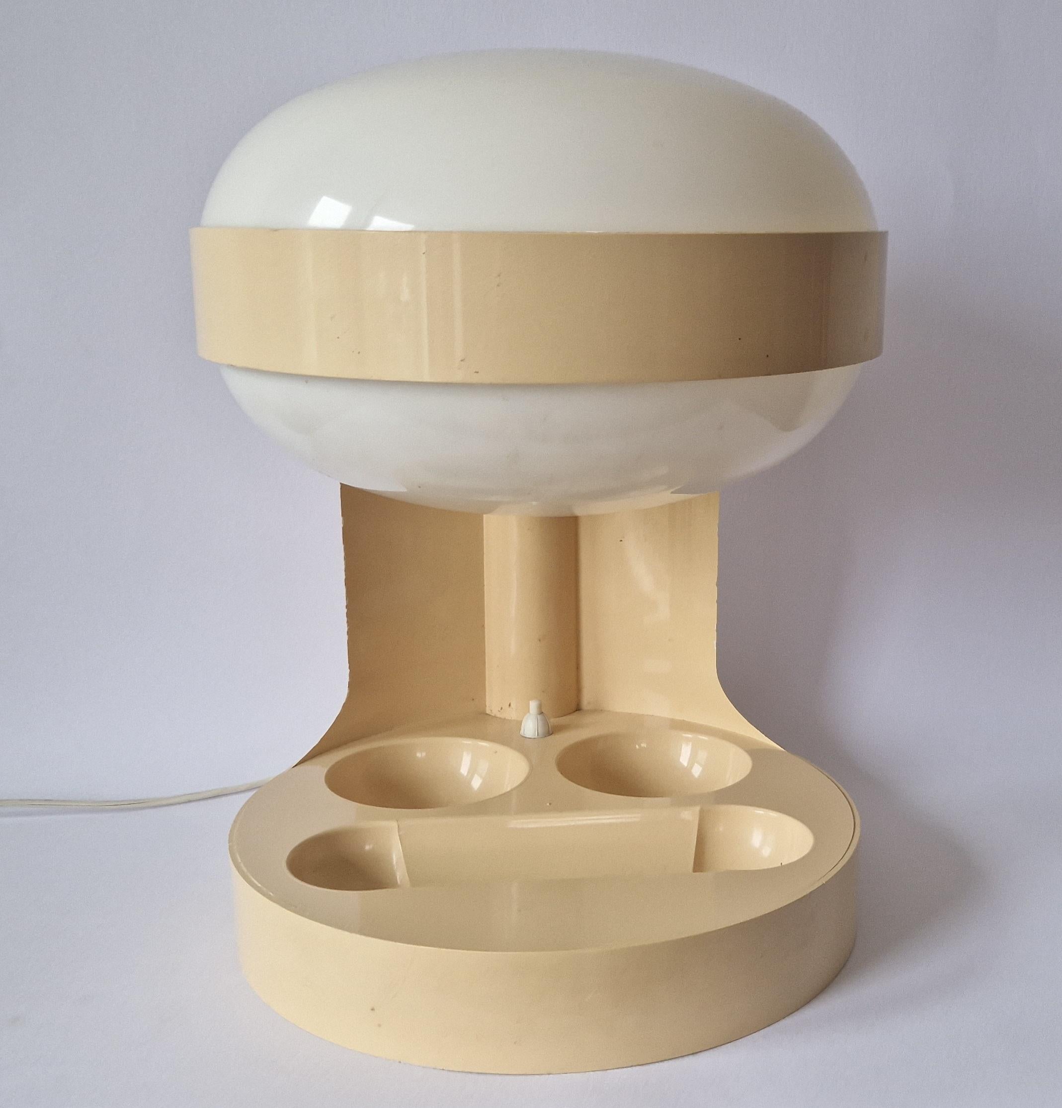 Italian Midcentury Large Table Lamp KD29 by Joe Colombo for Kartell, Italy, 1960s For Sale