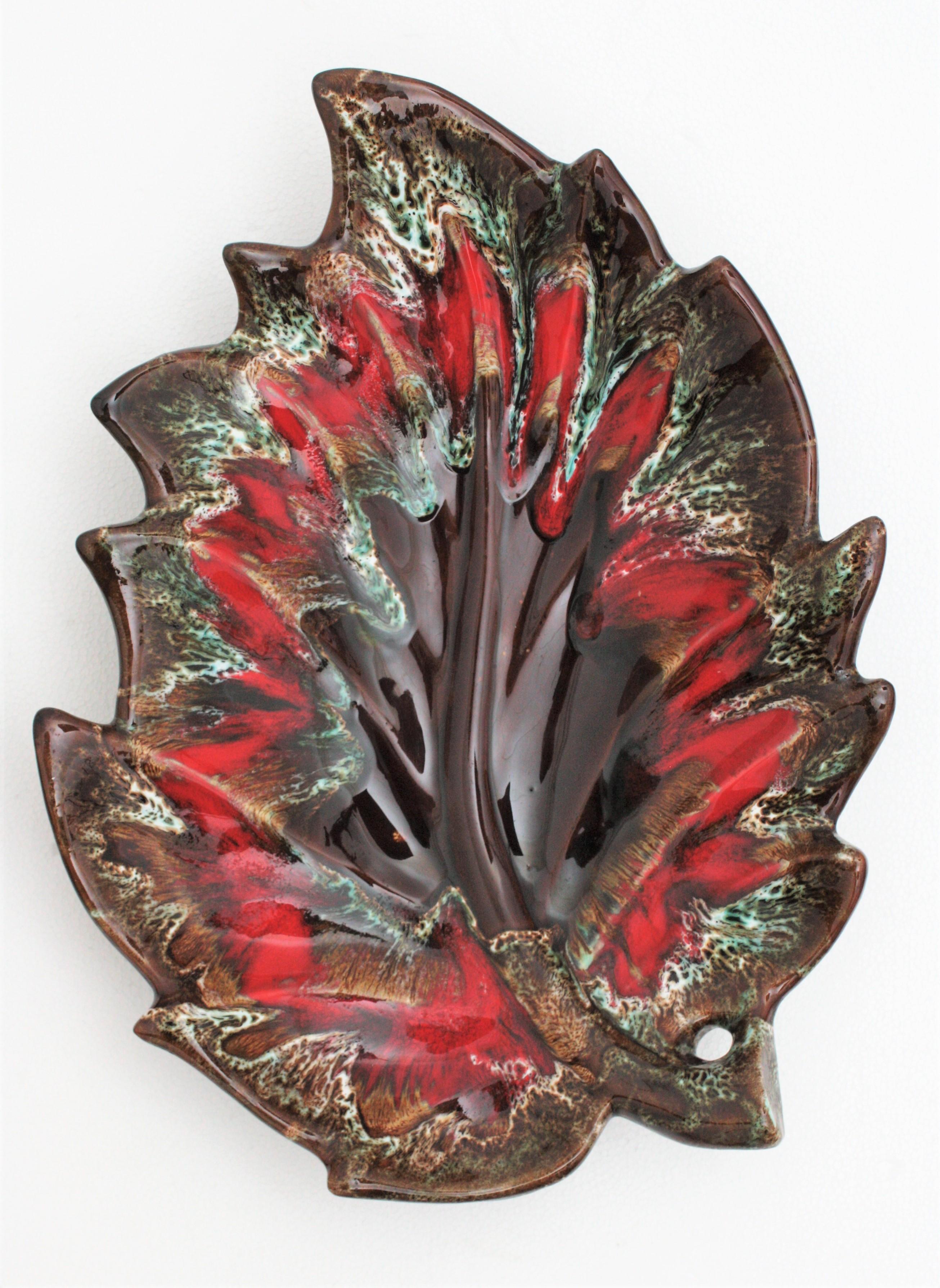 Midcentury Large Vallauris Leaf Design Majolica Ceramic Platter or Centerpiece 9