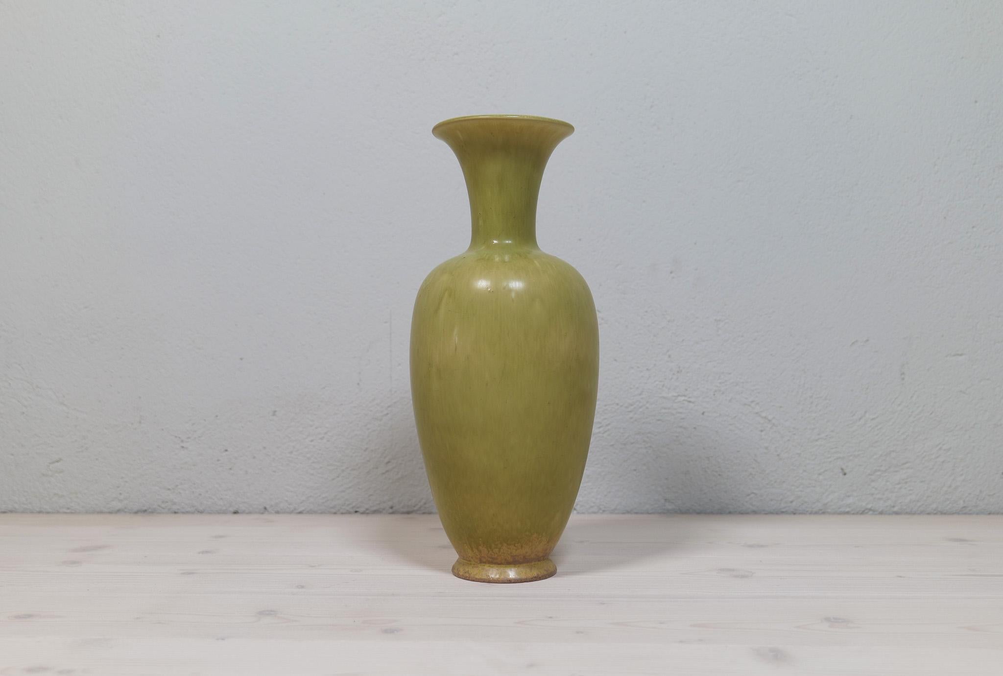 Mid-Century moderno Vaso di grandi dimensioni Rörstrand di Gunnar Nylund, Svezia, anni '50 in vendita