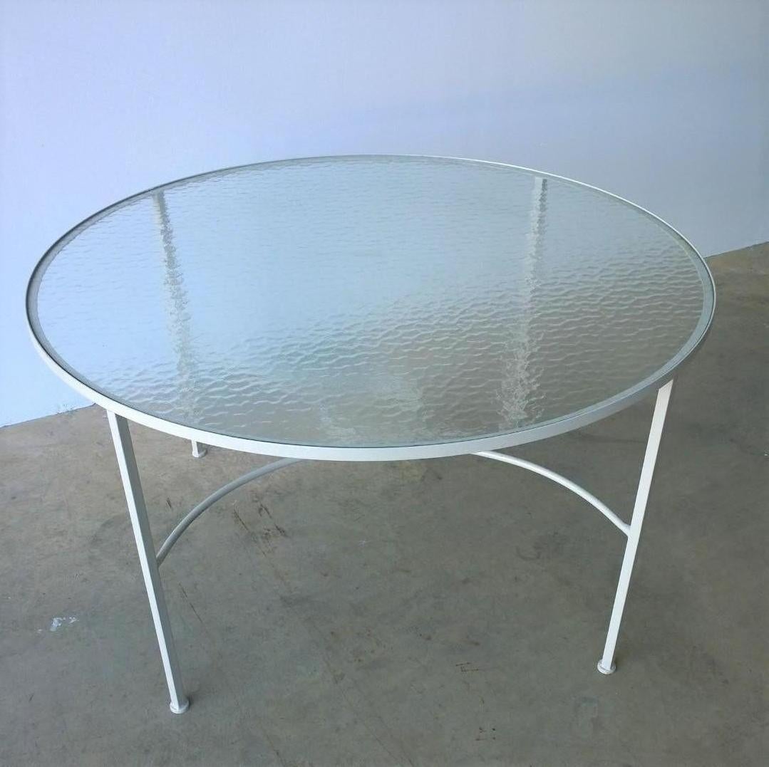 Bob Anderson Enameled in White Wrought Iron and Round Glass Patio Dining Table In Good Condition For Sale In Houston, TX