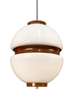 Italienischer Kronleuchter aus Lattimio-Glas und brauner Emaille und Aluminium aus der Mitte des Jahrhunderts, 1970er Jahre