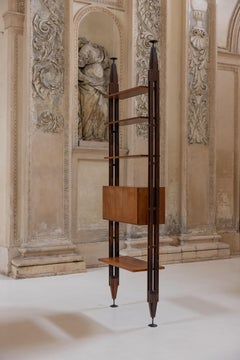 Midcentury LB7 modular bookcase designed by Franco Albini for Poggi, Italy 1957