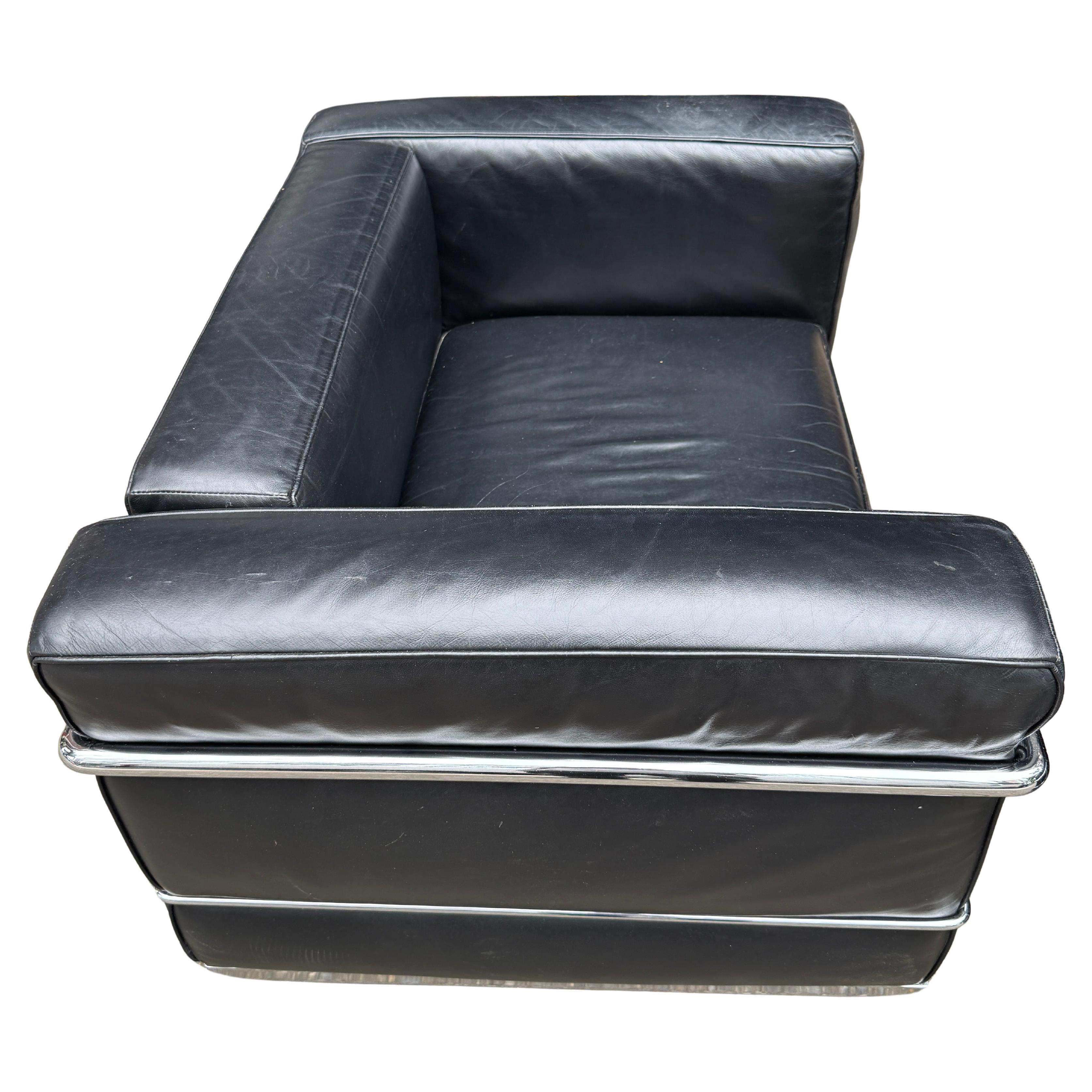 Midcentury LC3 Chairs by Le Corbusier for Cassina In Good Condition For Sale In BROOKLYN, NY