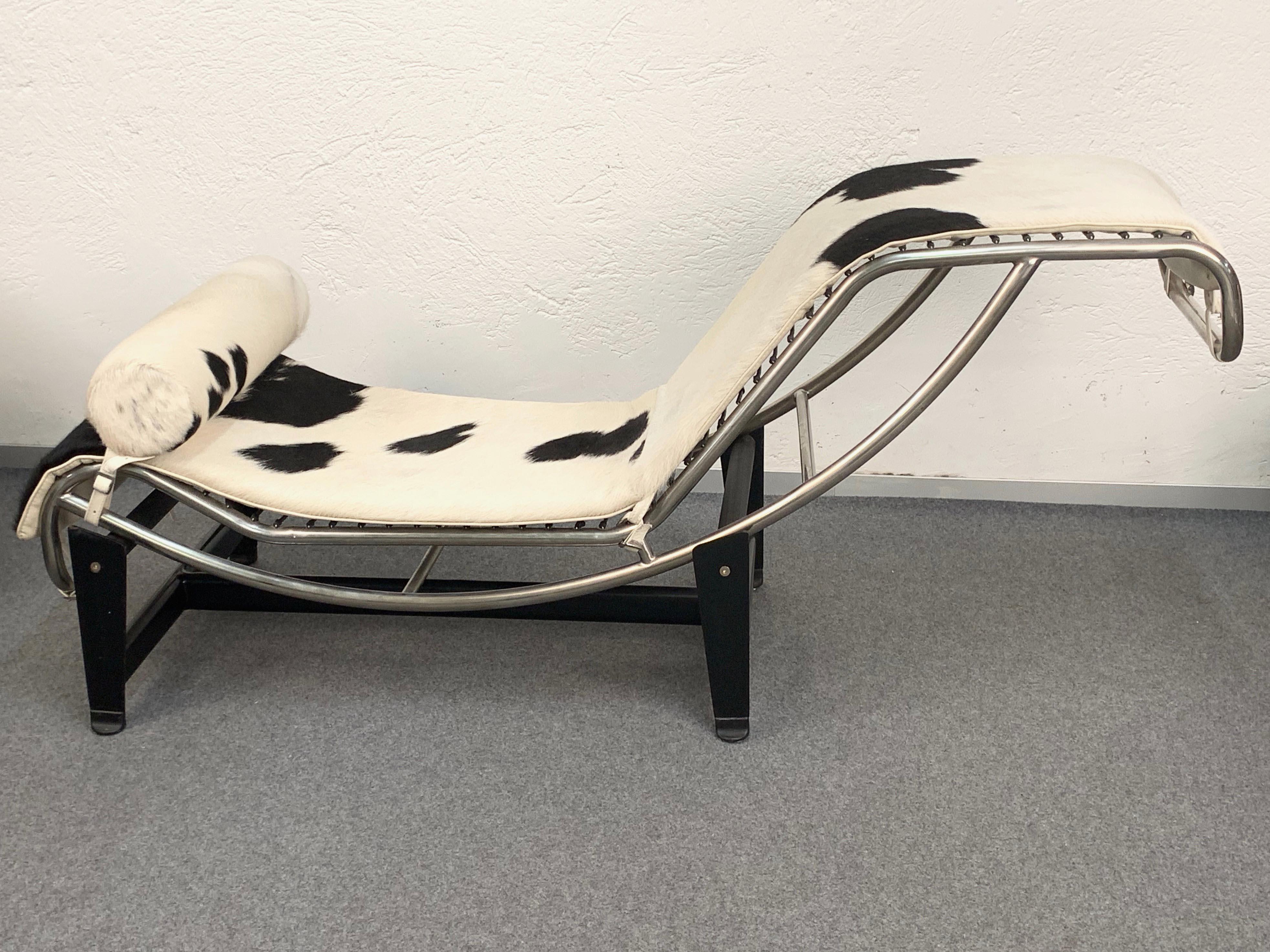 Midcentury Le Corbusier and Perriand Steel and Skin LC4 Chaise Longue, 1980s 8