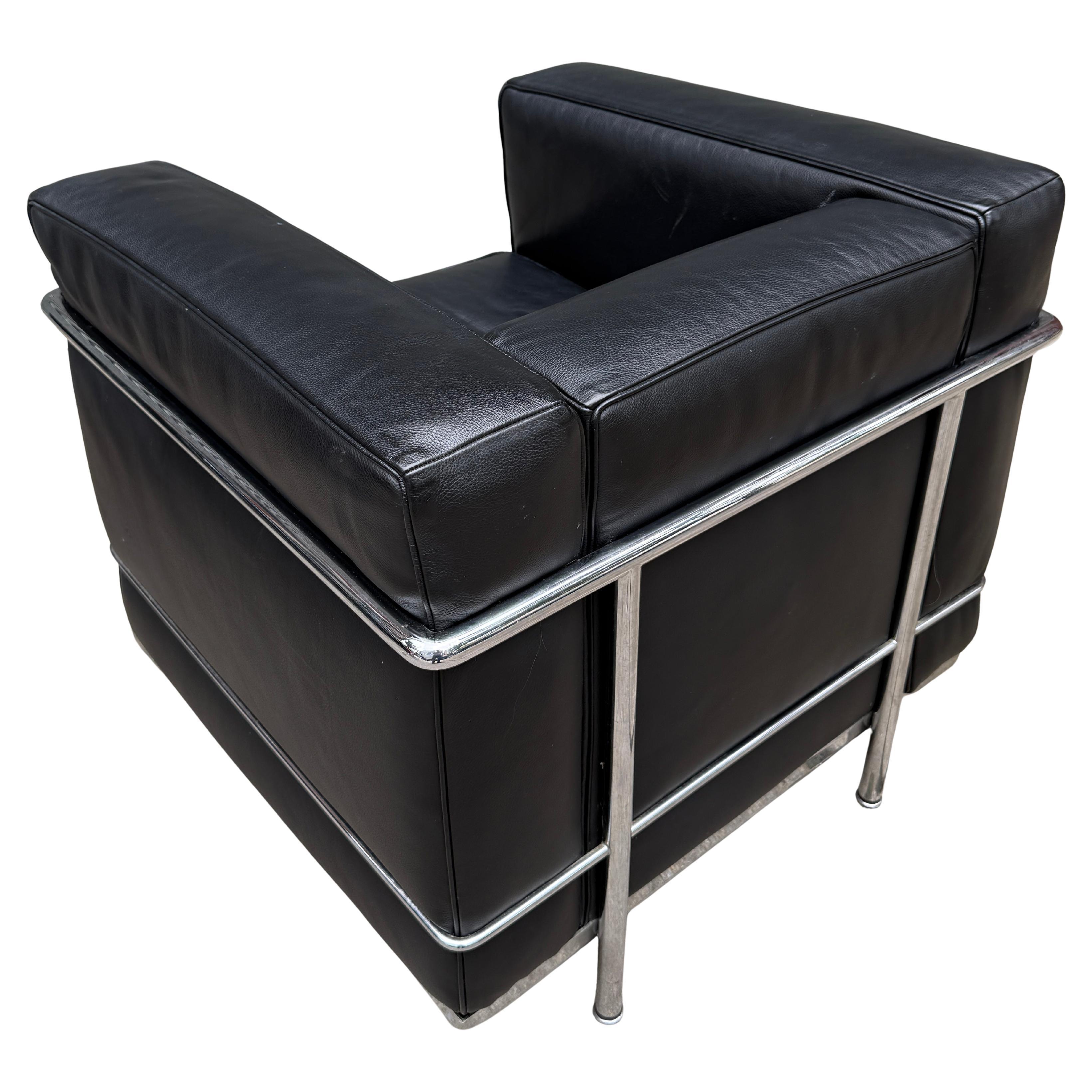 Le Corbusier LC2 pour Cassina Petit Modèle du milieu du siècle dernier Bon état - En vente à BROOKLYN, NY