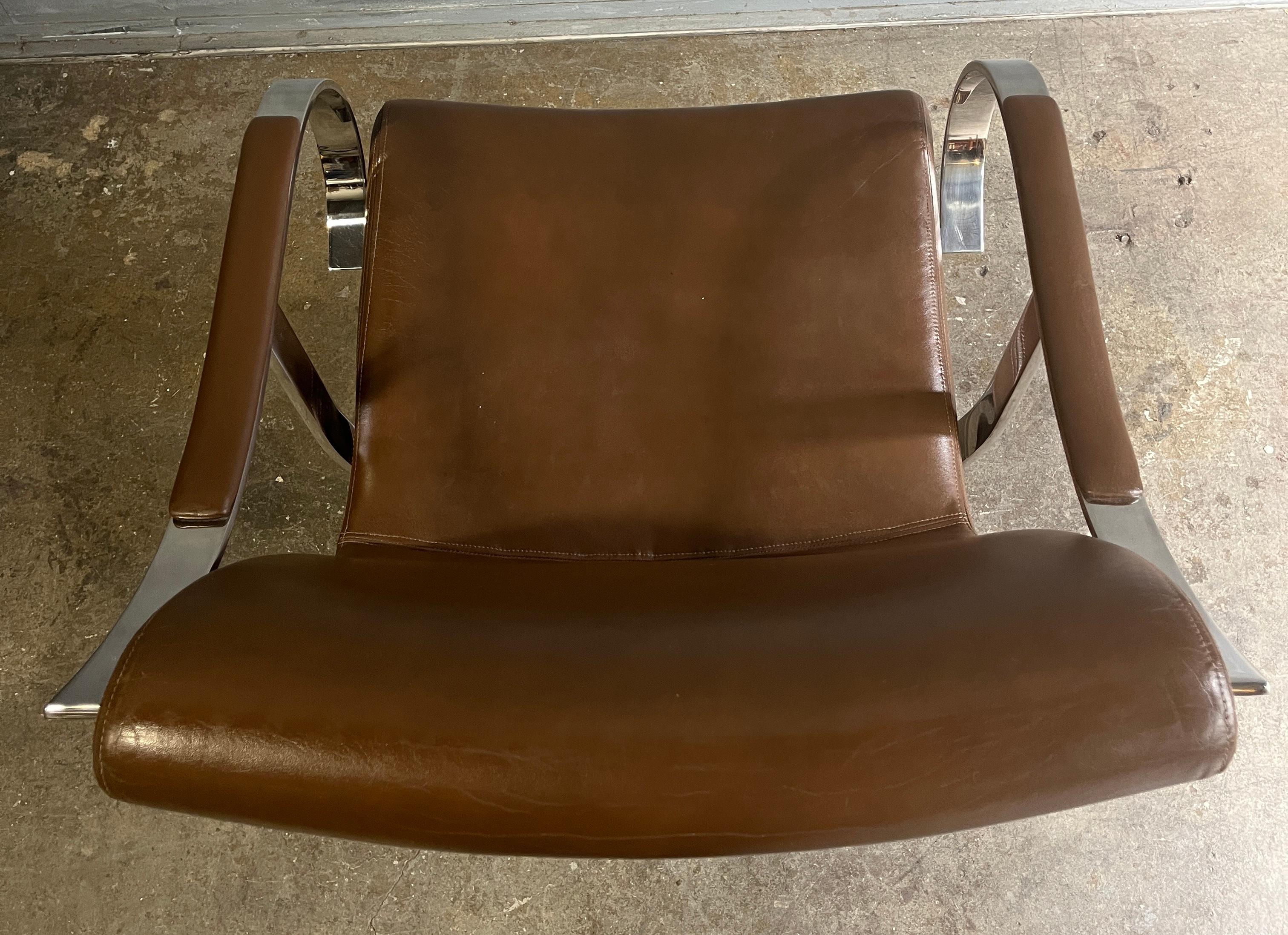 Midcentury Leather and Chrome Swivel Chair For Sale 2