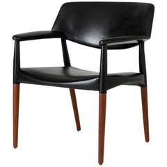Midcentury Leather Armchair by Ejnar Larsen & Aksel Bender Madsen for Willy Beck