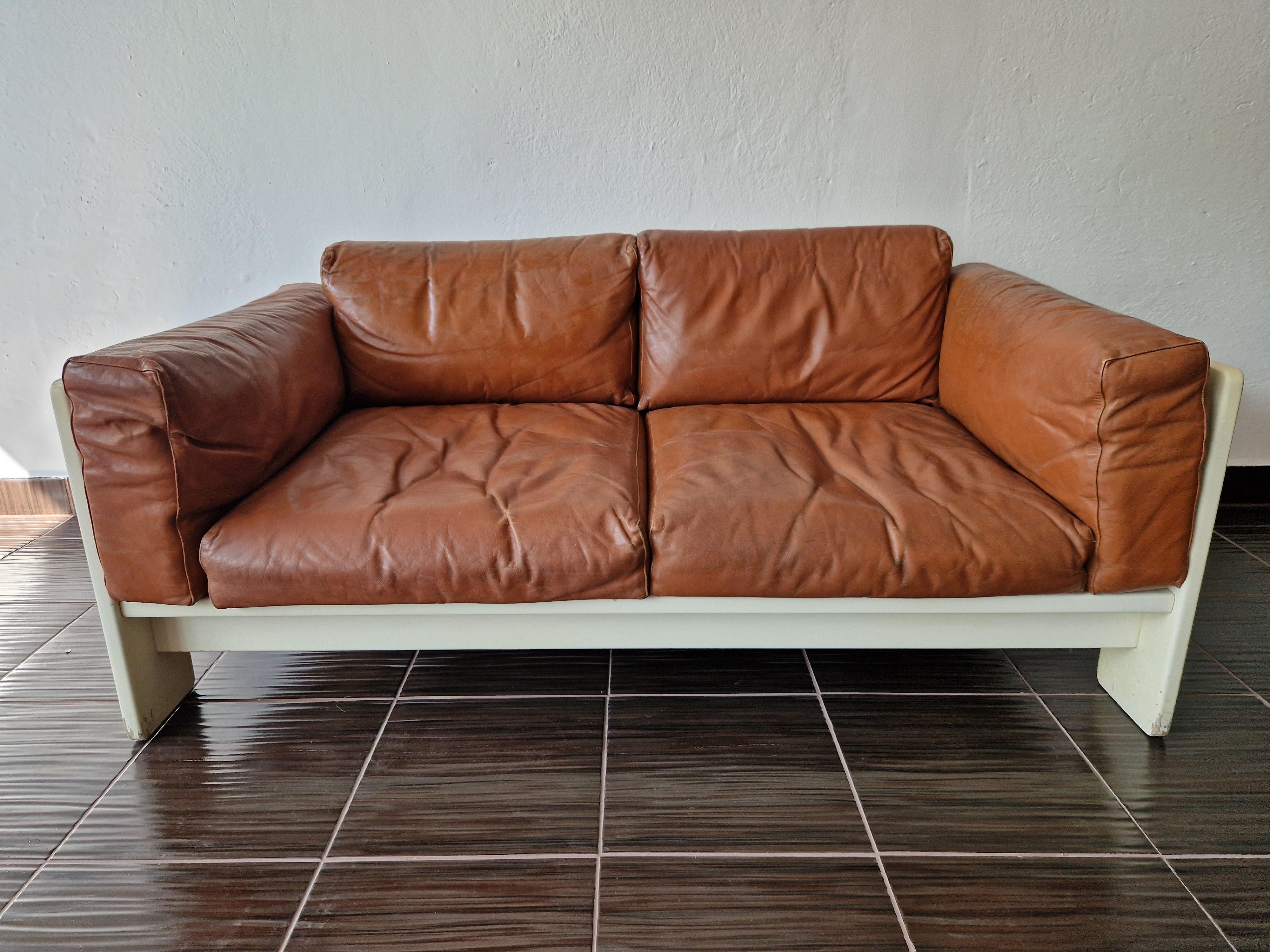 Pelle Divano in pelle del Medioevo Bastiano, Afra & Tobia Scarpa, Knoll, 1962