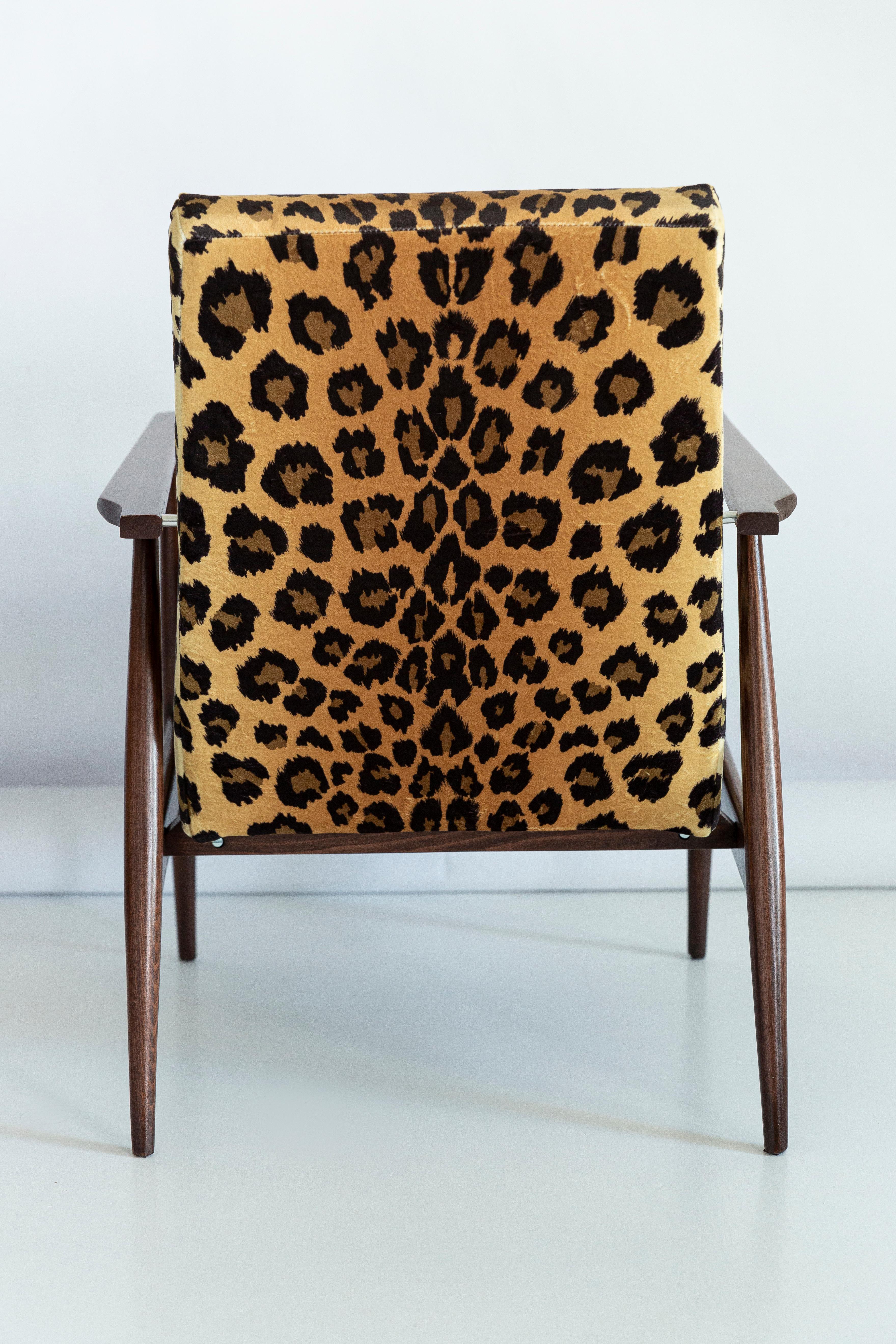 20th Century Midcentury Leopard Print Velvet Dante Armchair, H. Lis, 1960s For Sale