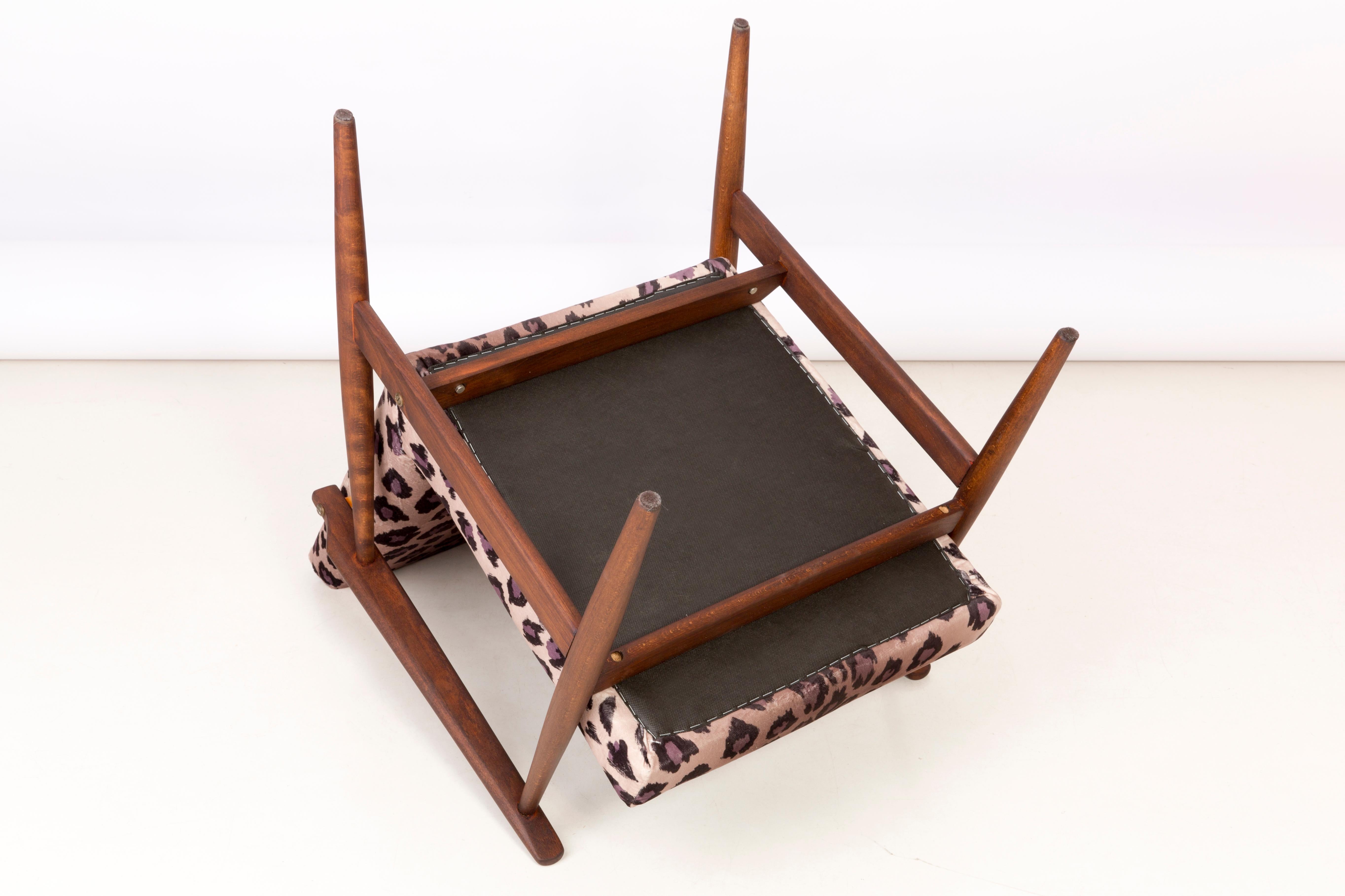 Samt-Dante-Sessel mit Leopardenmuster aus der Jahrhundertmitte:: H. Lis:: 1960er Jahre (Textil) im Angebot