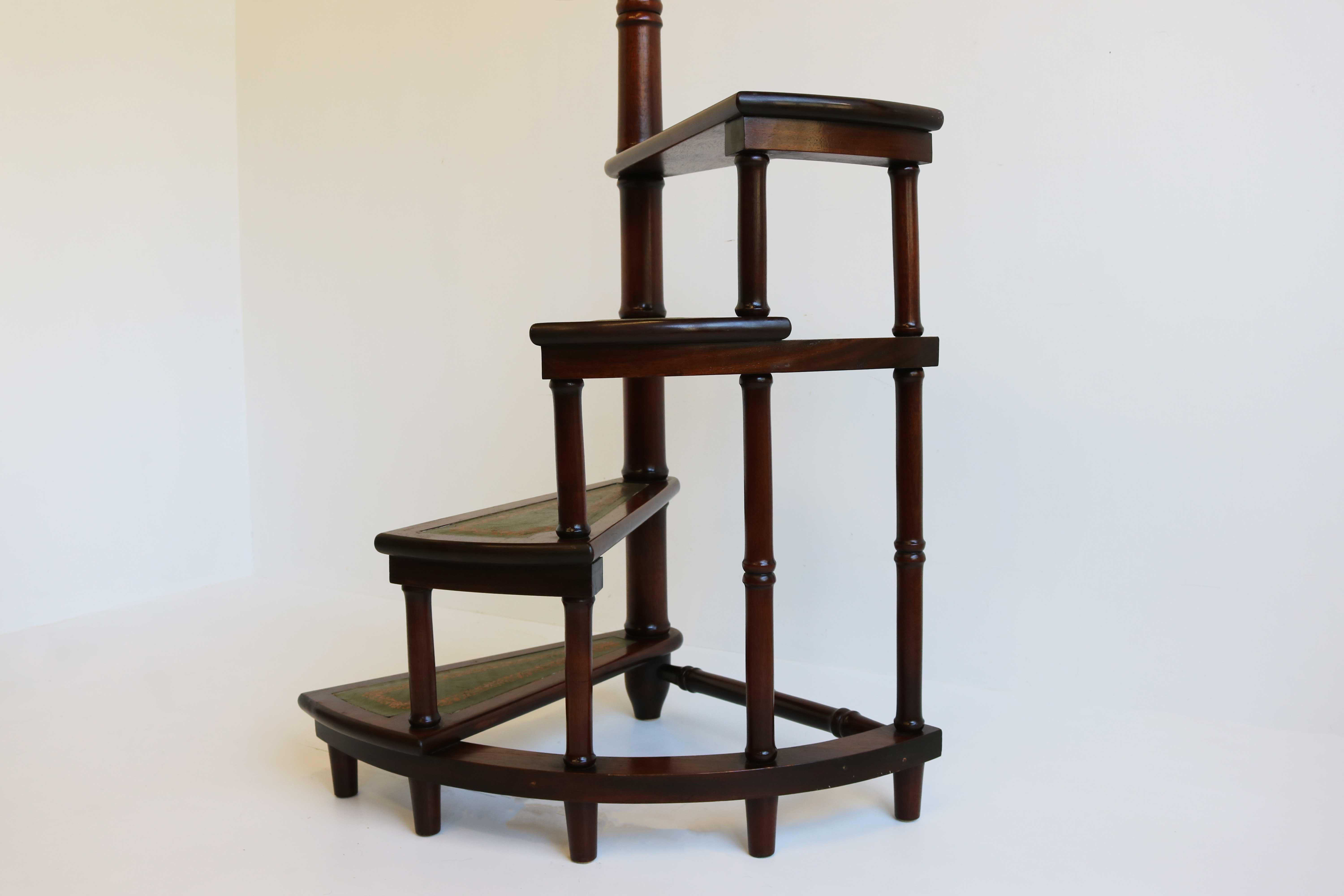 Midcentury Library Stairs Carved Wooden and Leather Bookcase Ladder Spiral Steps In Good Condition In Ijzendijke, NL