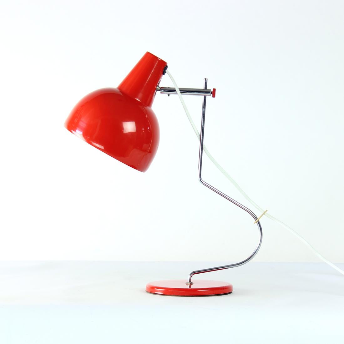 Mid-Century-Tischlampe Lidokov L193 von Josef Hurka aus rotem Metall, Tschechoslowakei (Tschechisch) im Angebot