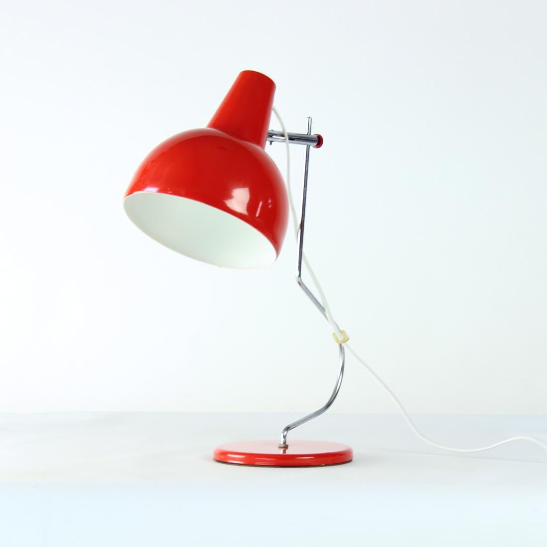 Mid-Century-Tischlampe Lidokov L193 von Josef Hurka aus rotem Metall, Tschechoslowakei im Zustand „Gut“ im Angebot in Zohor, SK