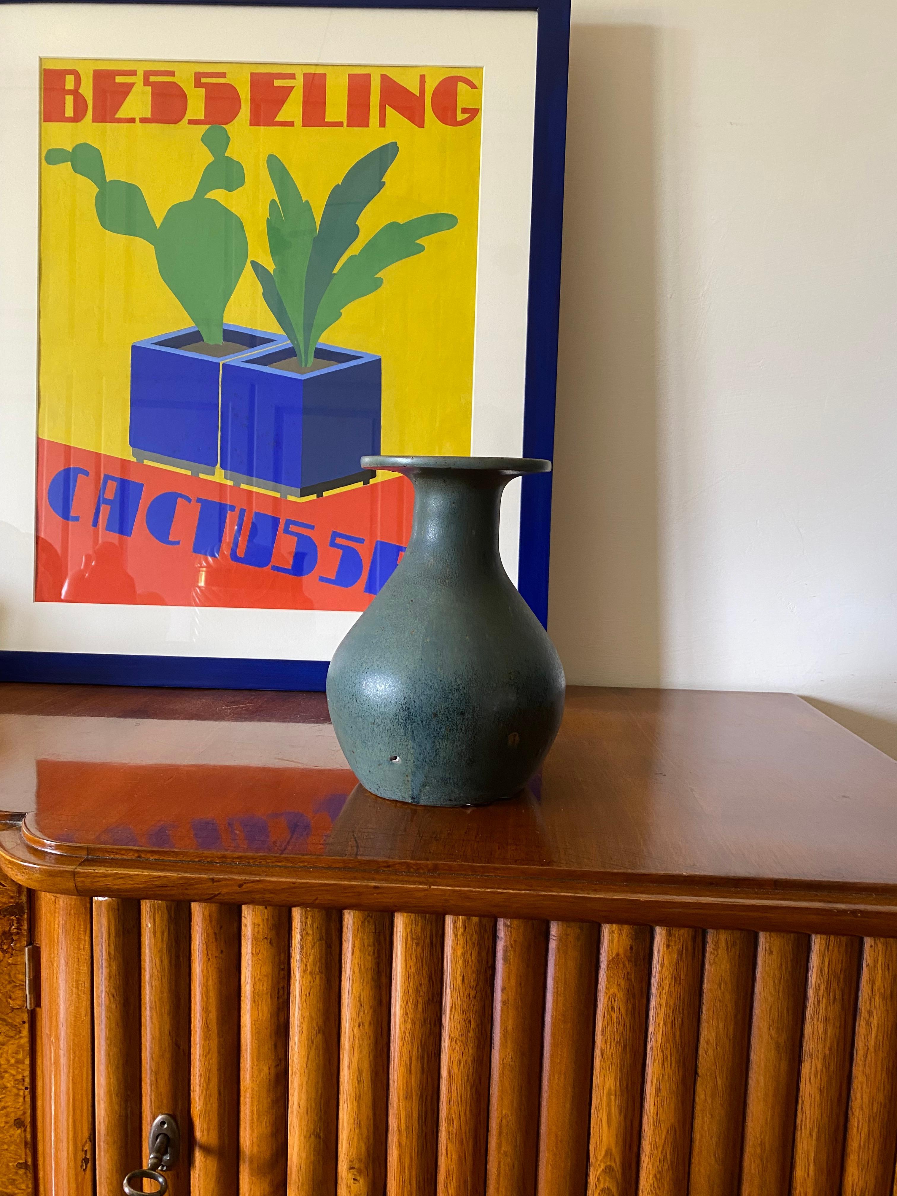 Mid-Century Modern Vase en céramique bleu clair du milieu du siècle, France 1960 en vente