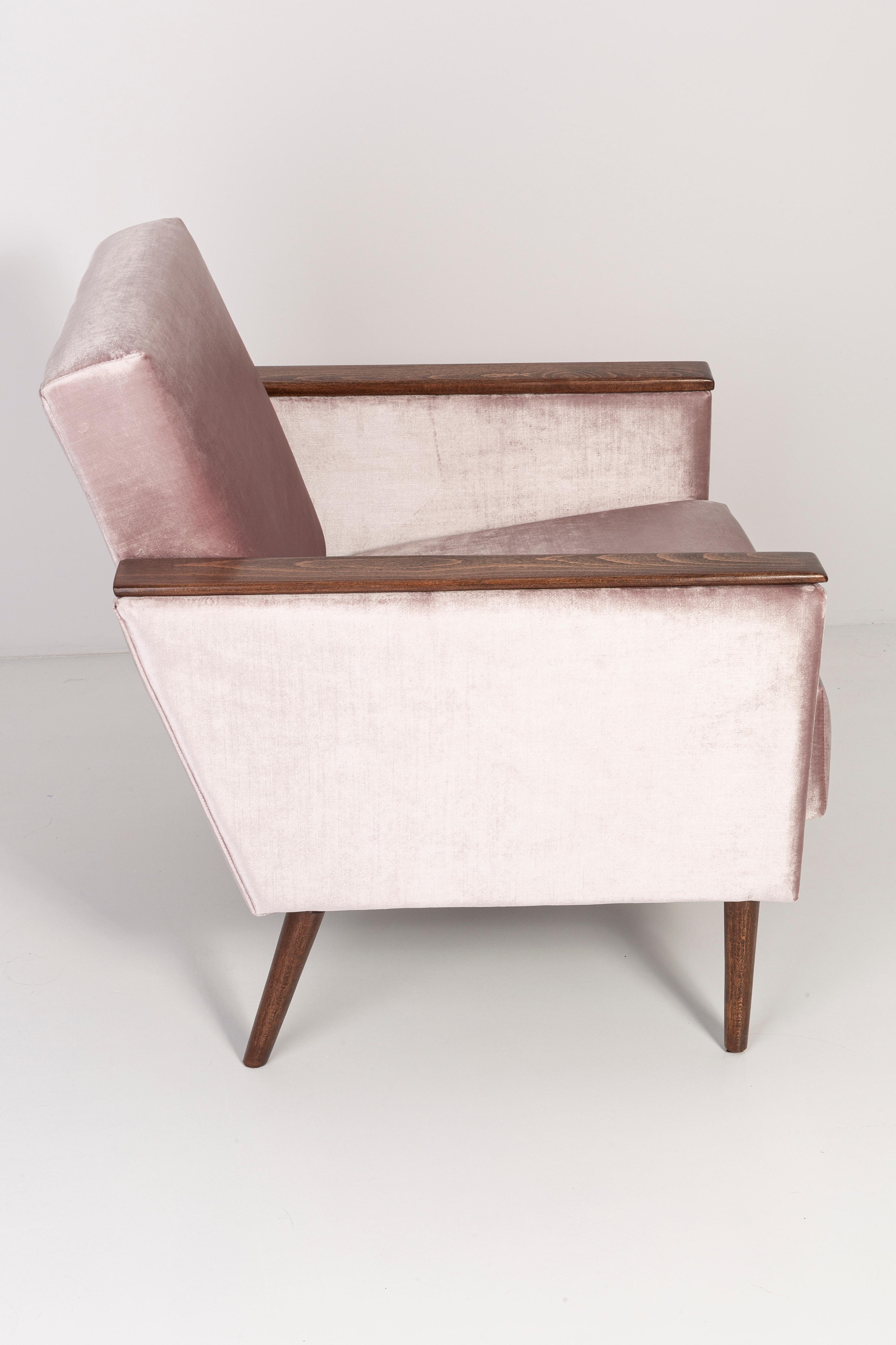 Midcentury Light Pink Velvet Club Armchair, 1960s, Europe, Germany In Excellent Condition For Sale In 05-080 Hornowek, PL