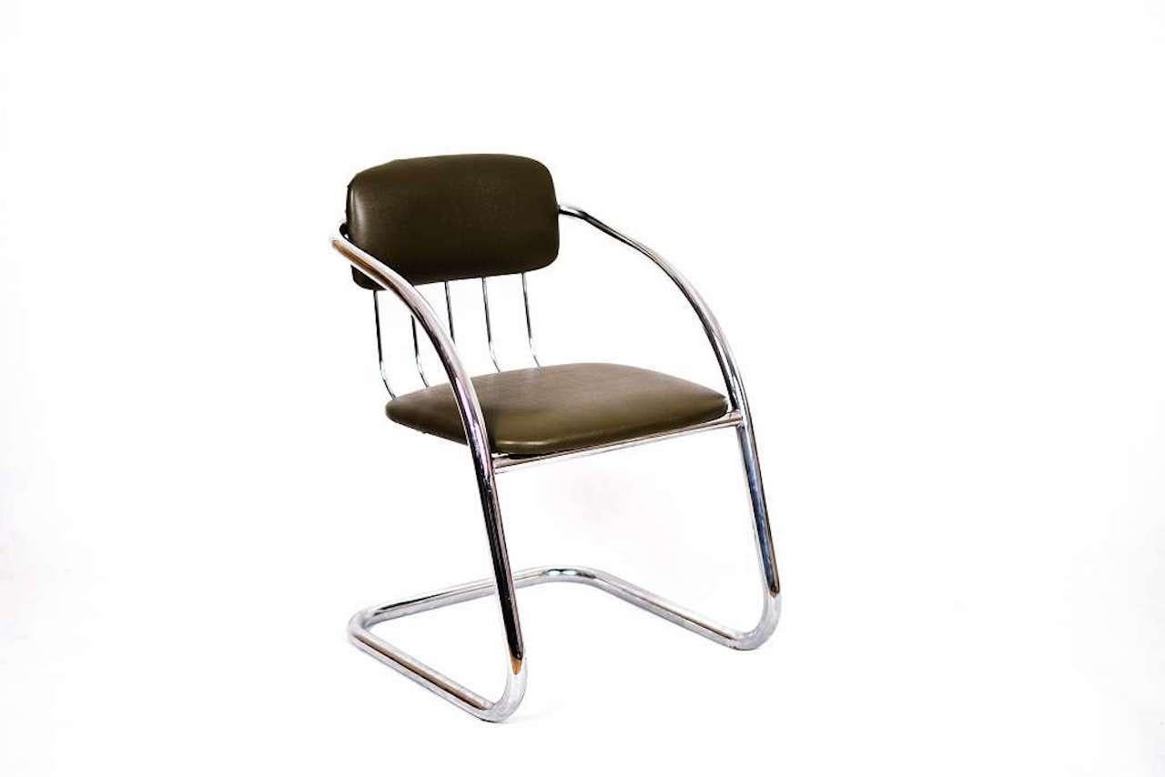 Stahlrohr-Sessel aus der Jahrhundertmitte (1970)  (Österreichisch) im Angebot
